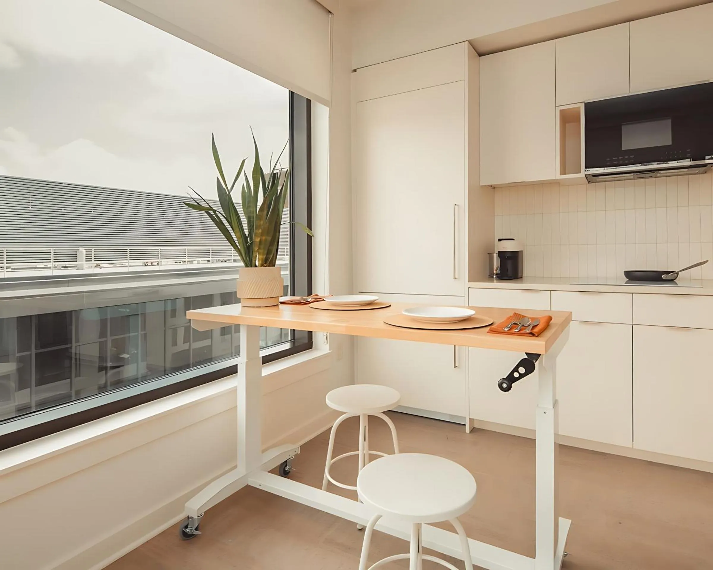 Dining area in Scout Living, powered by Placemakr - Midtown