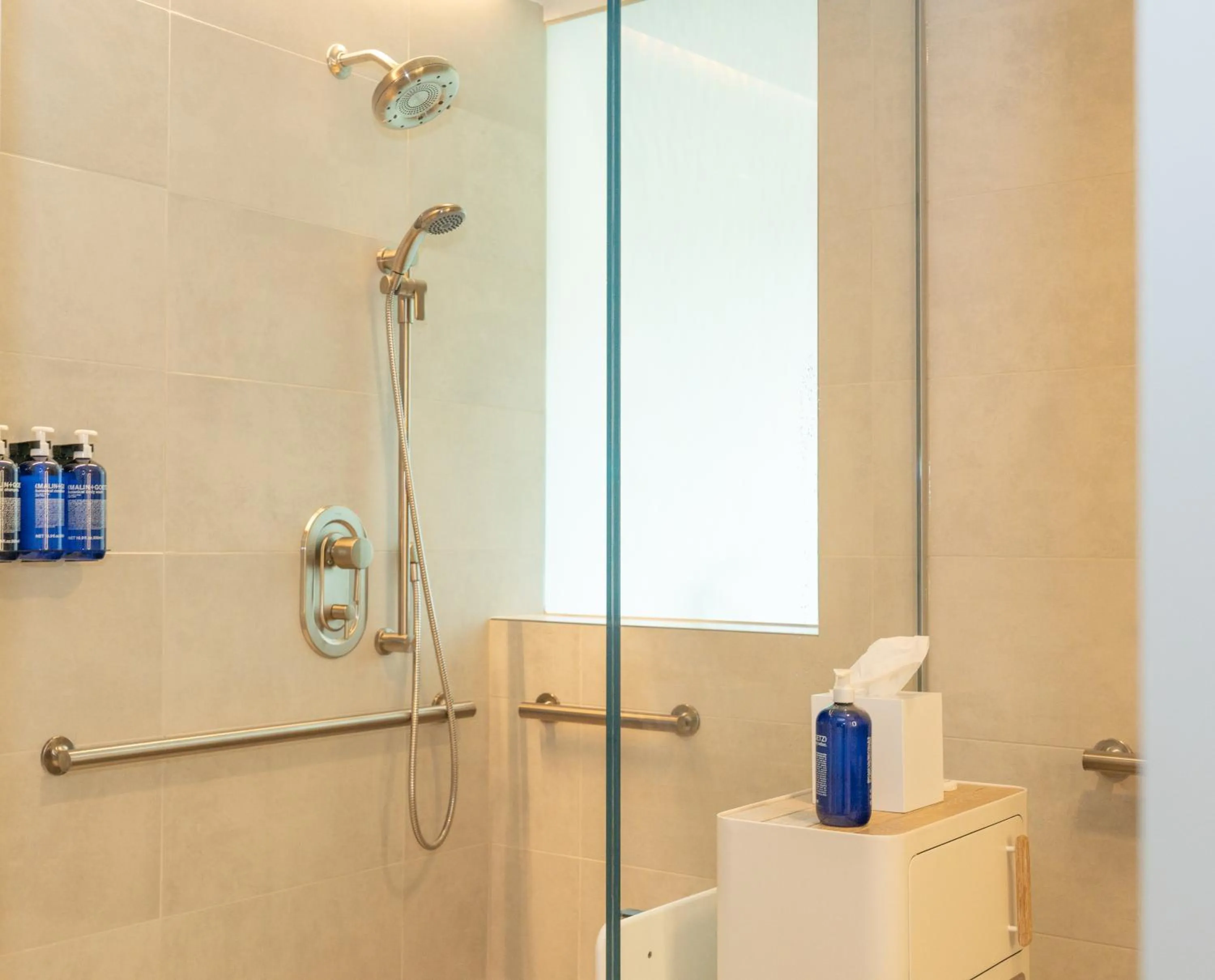 Shower in Scout Living, powered by Placemakr - Midtown