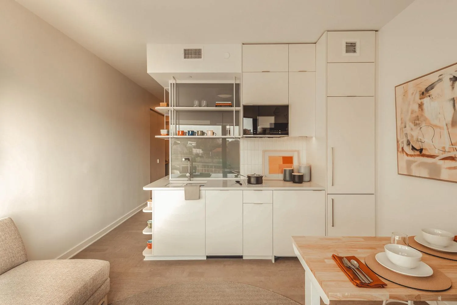 Kitchen or kitchenette in Scout Living, powered by Placemakr - Midtown