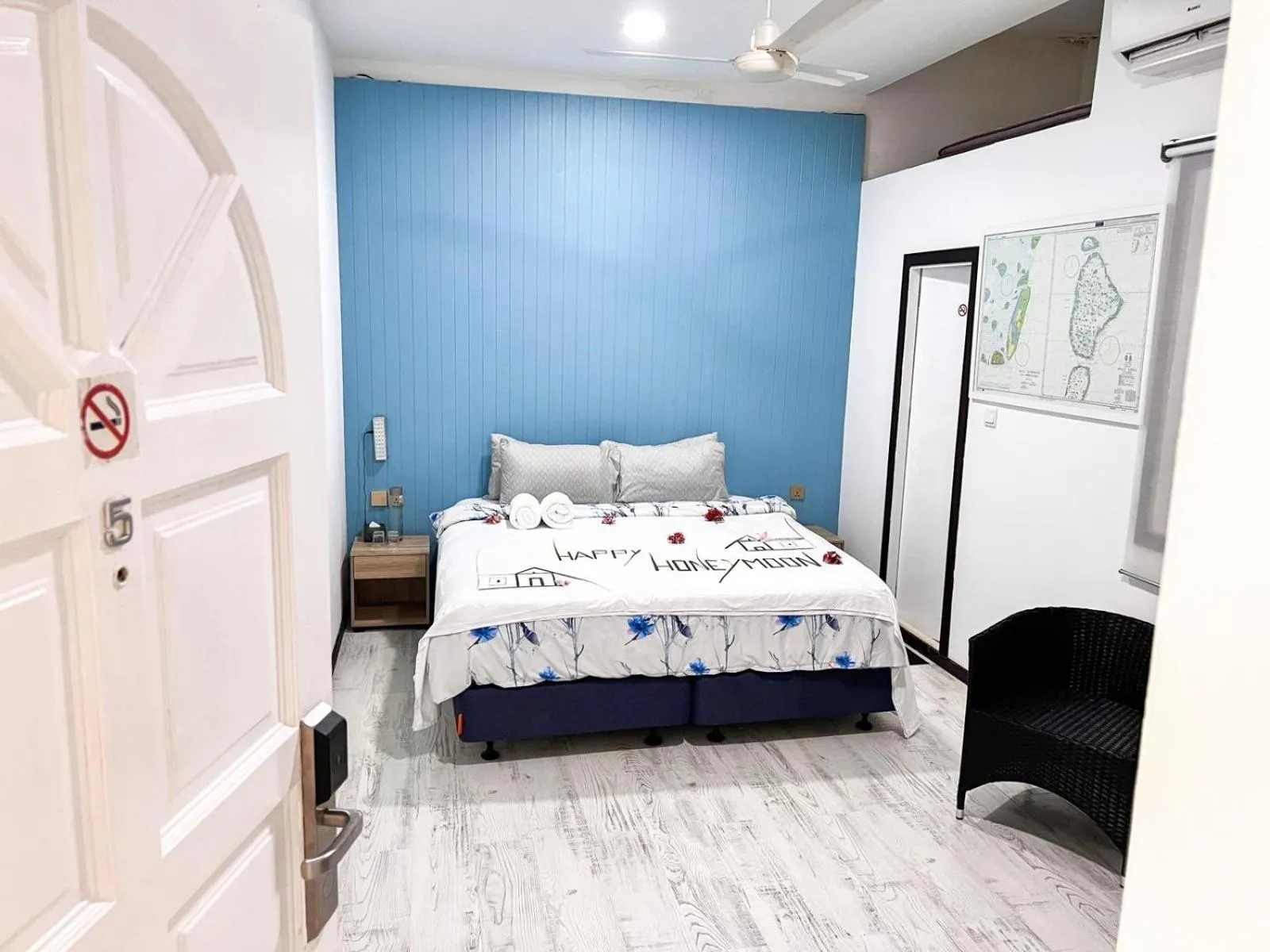 Bed in Wave Crest Retreat