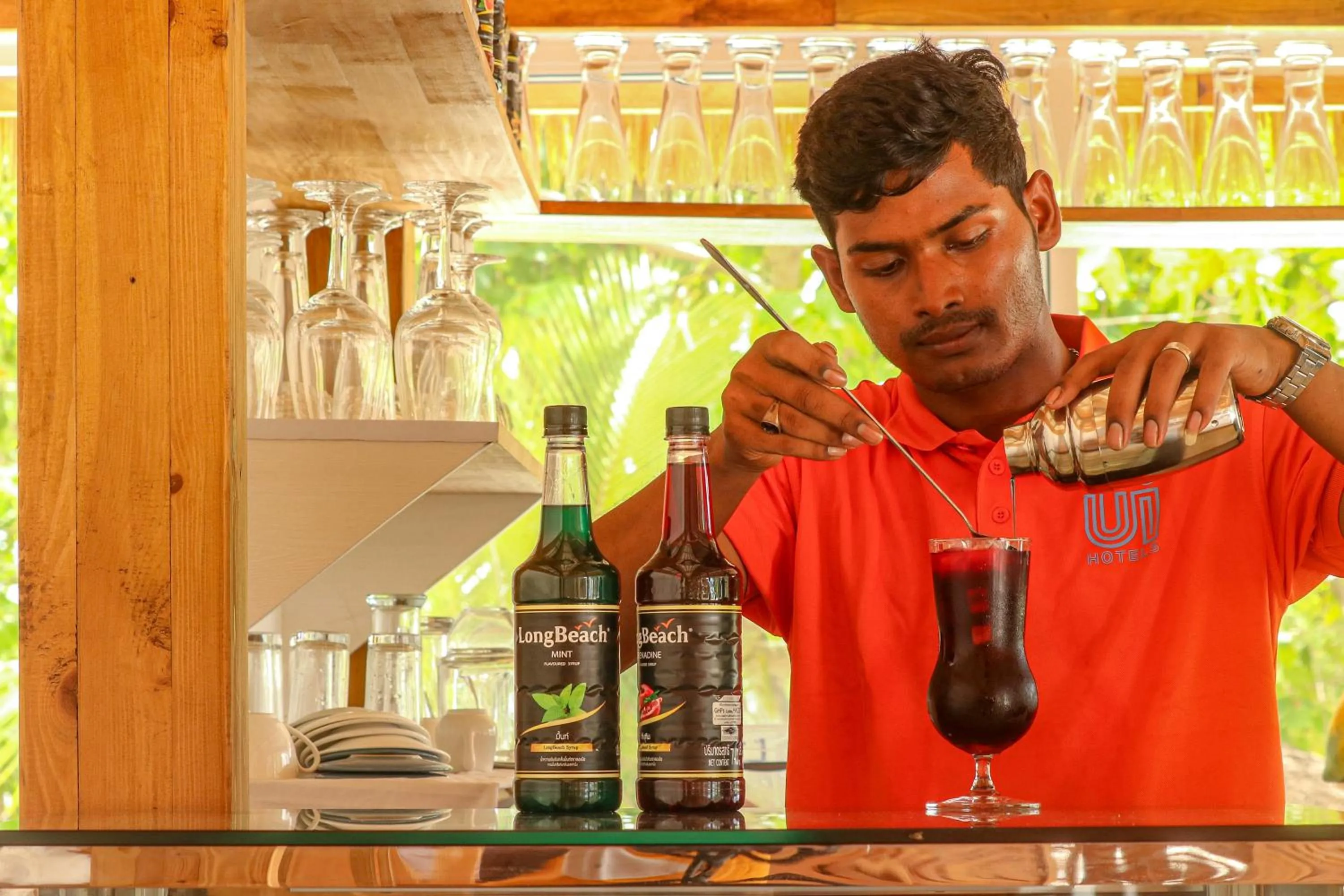 Restaurant/places to eat in Wave Crest Retreat