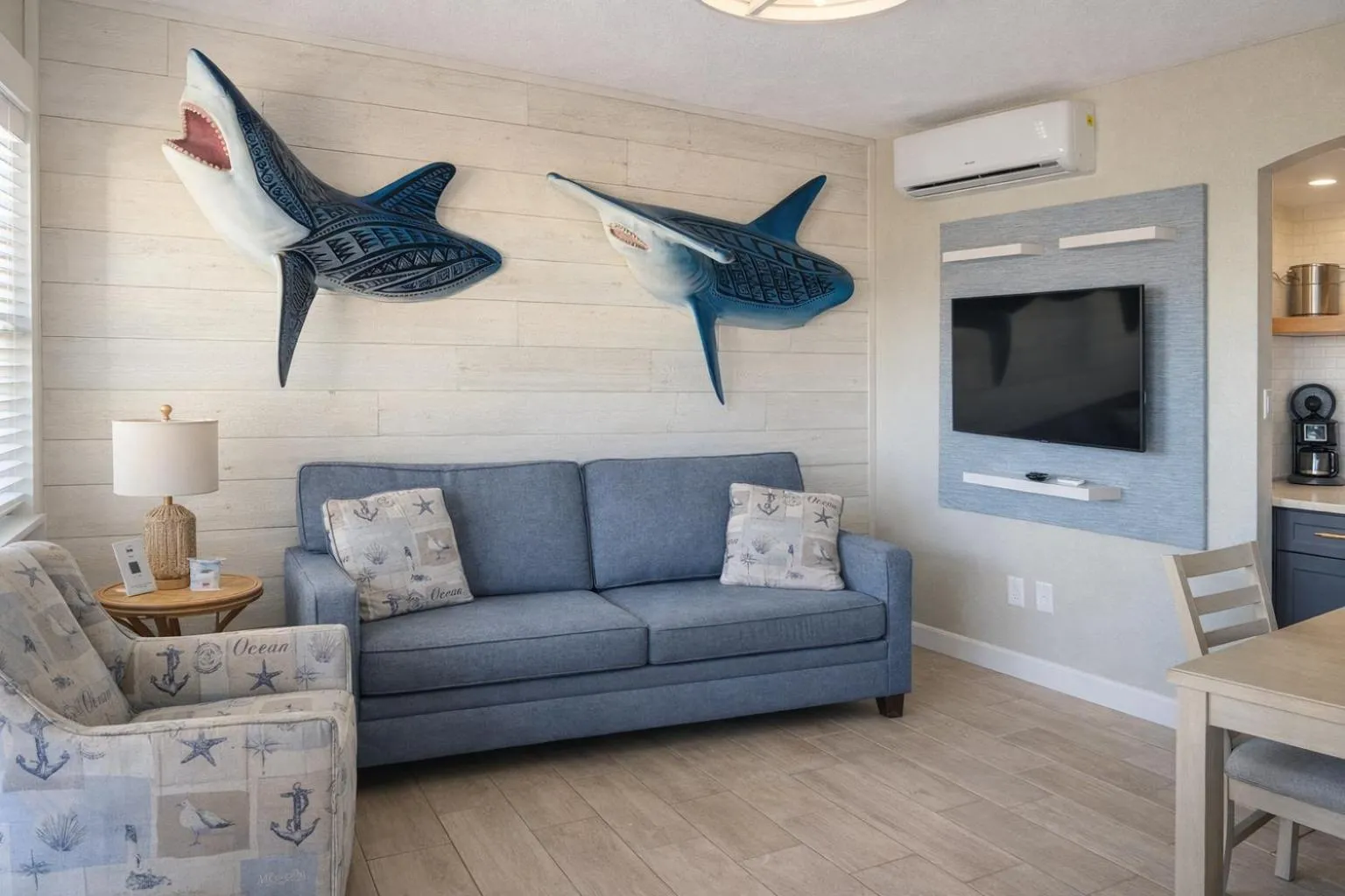 Suite in Blue Wave Suites