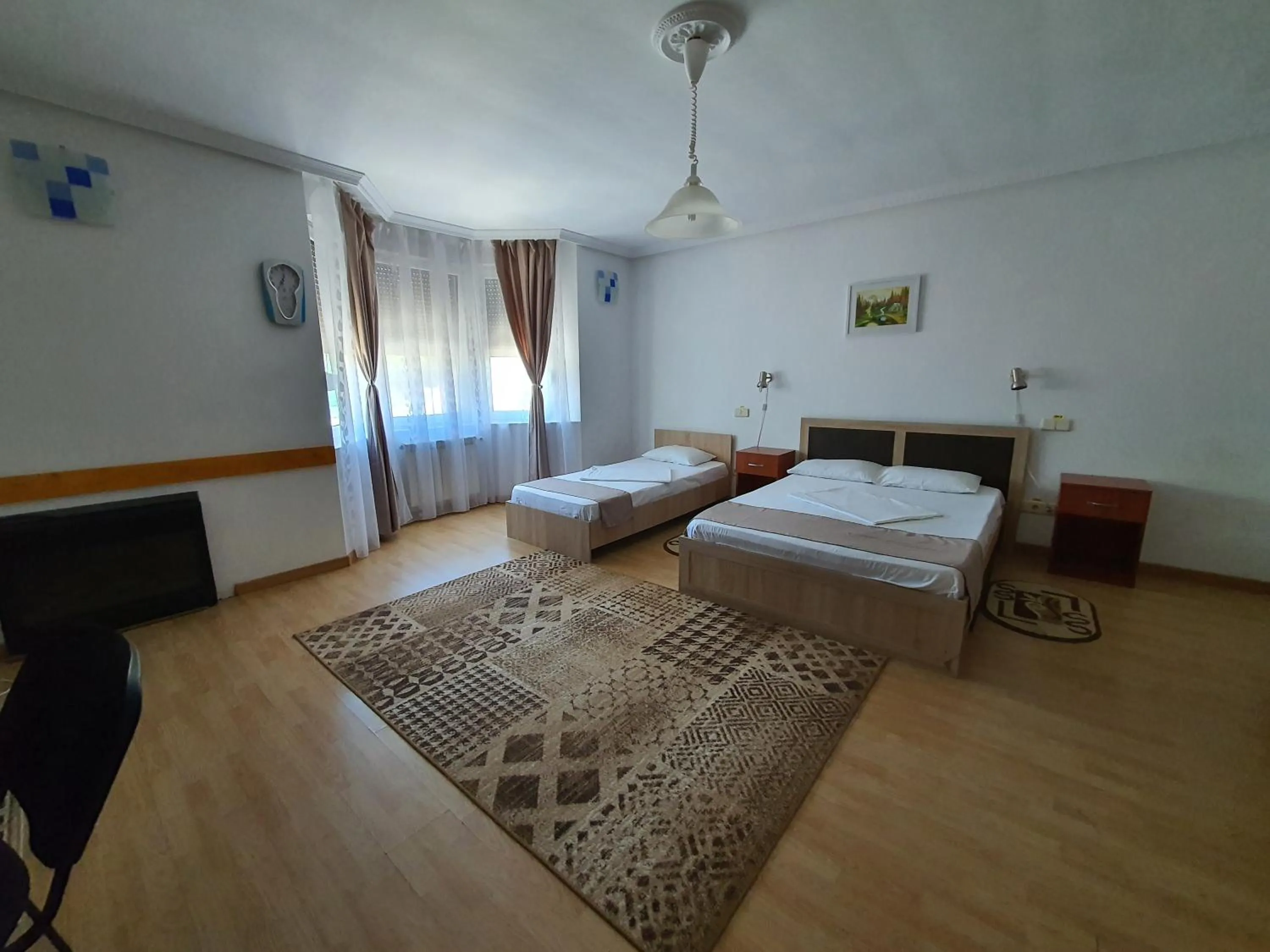 Bed in Pensiunea Stan