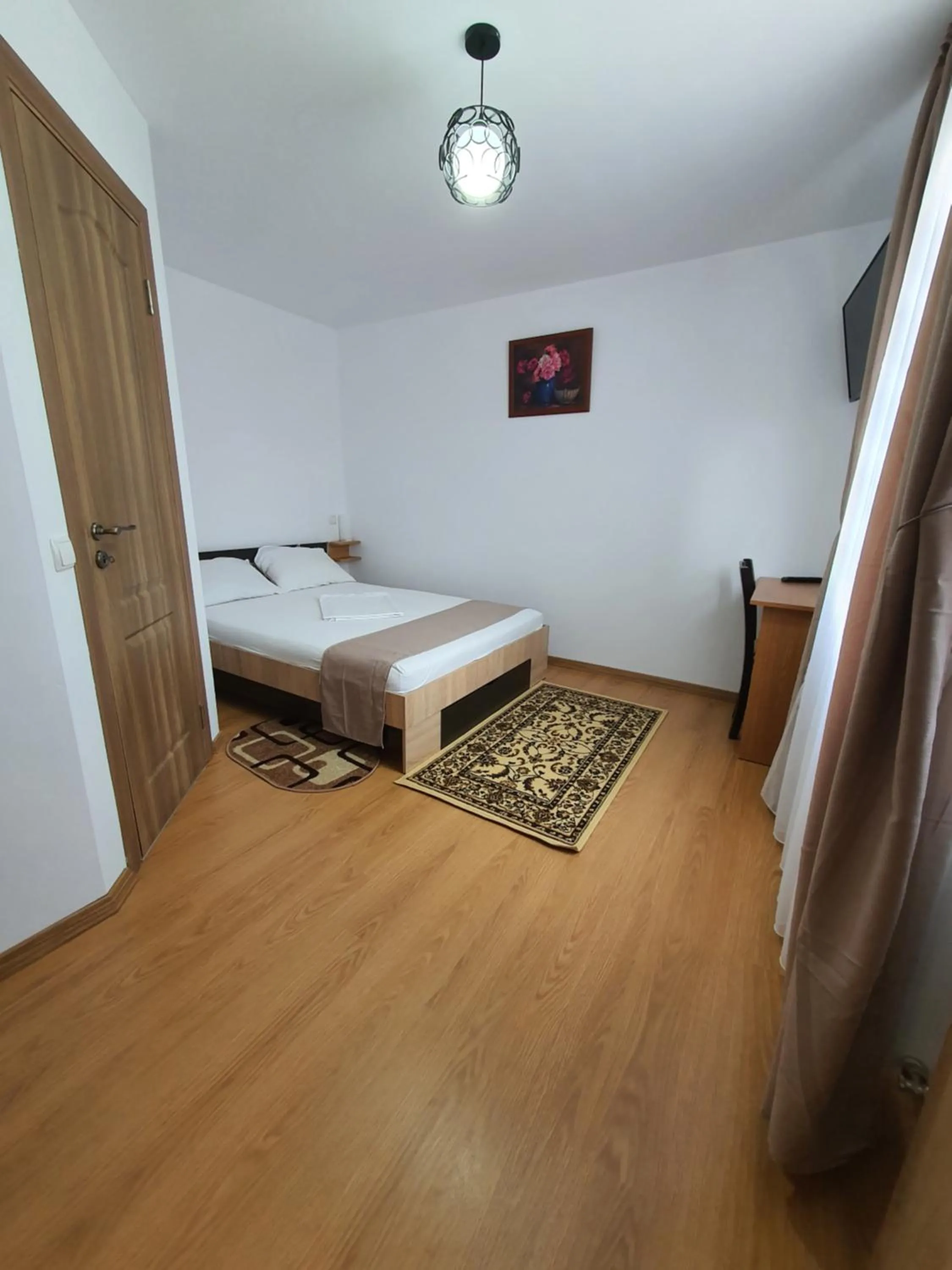 Bed in Pensiunea Stan