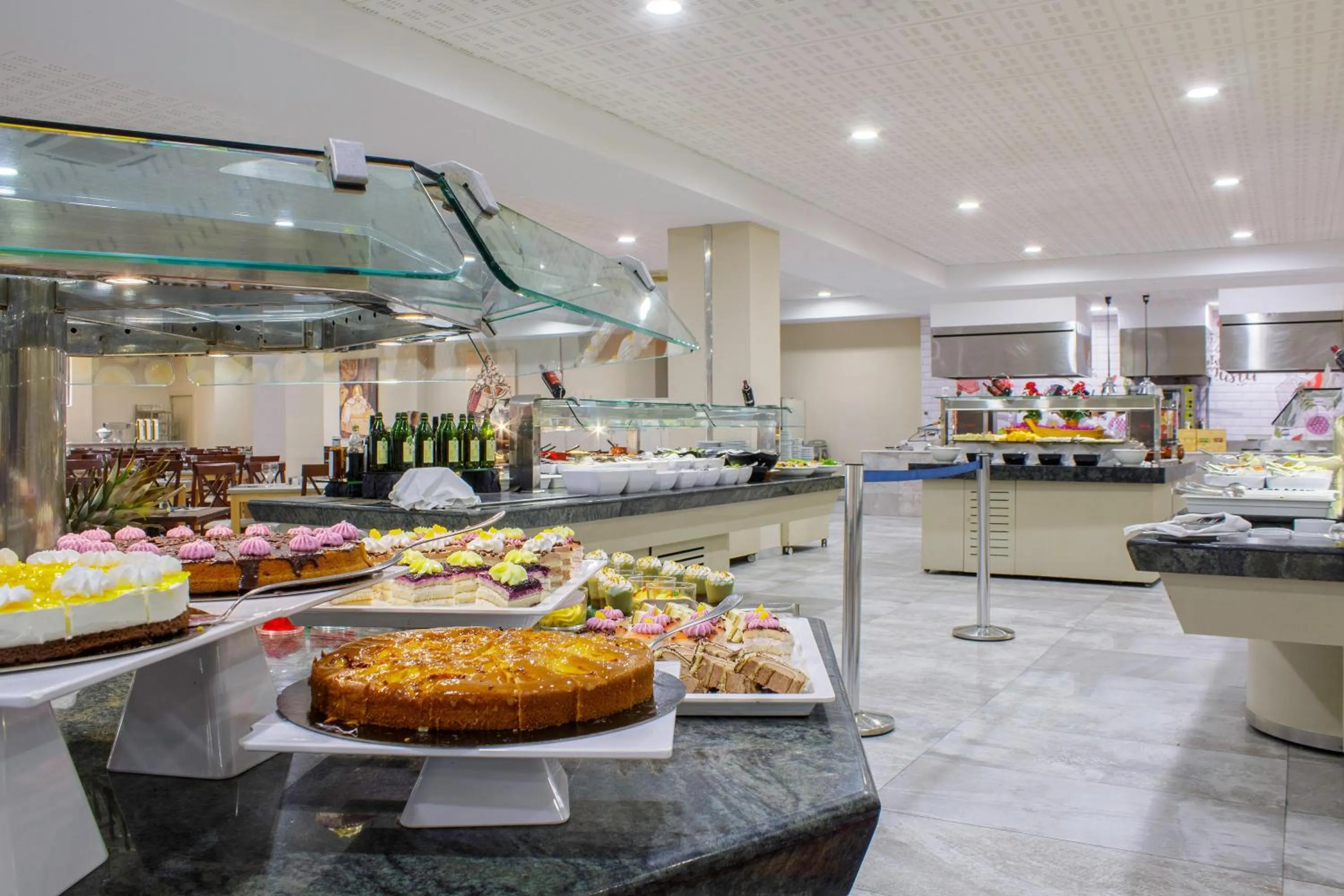 Restaurant/places to eat in Hotel Best Alcázar