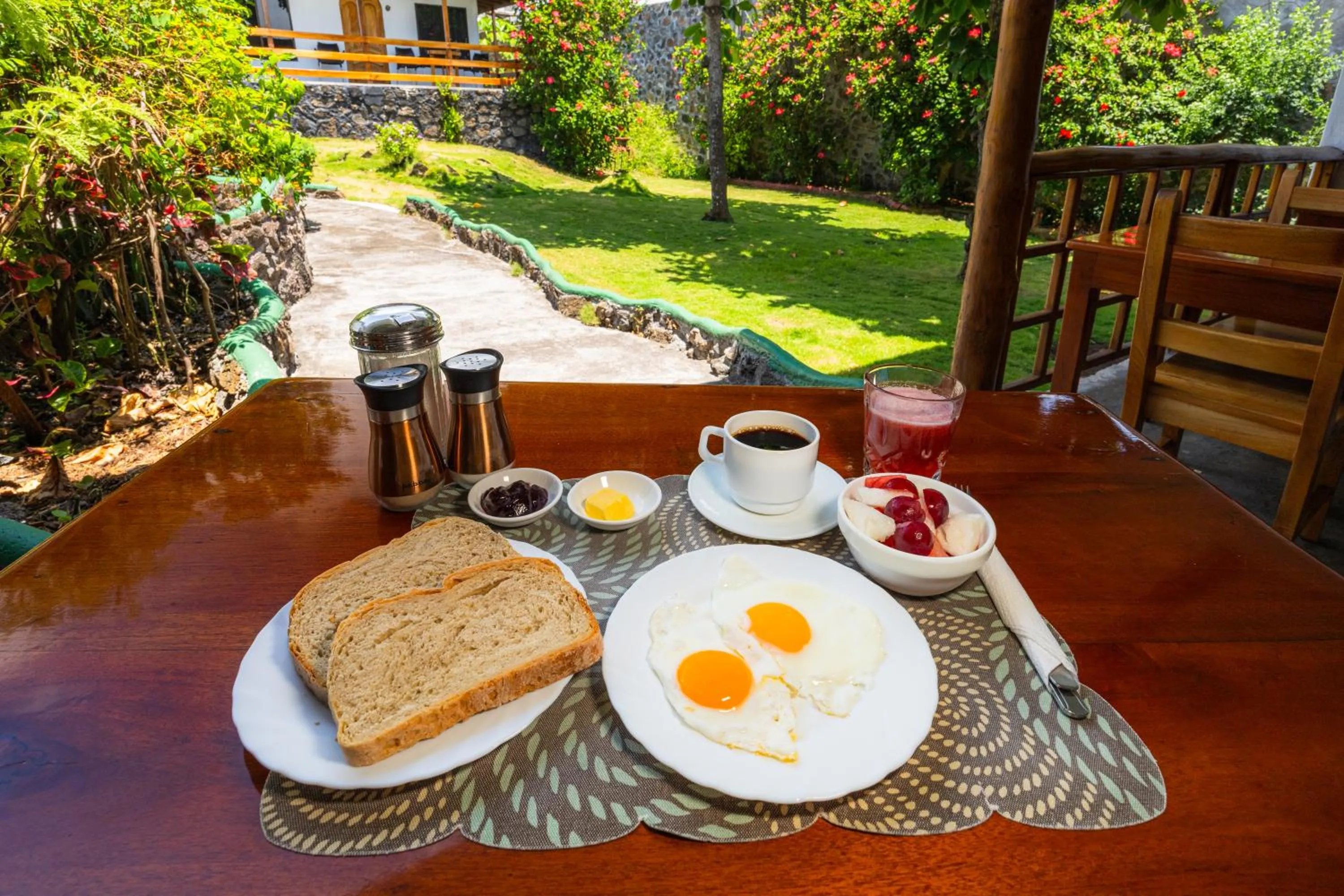 Dining area in La Peregrina Galapagos B&B