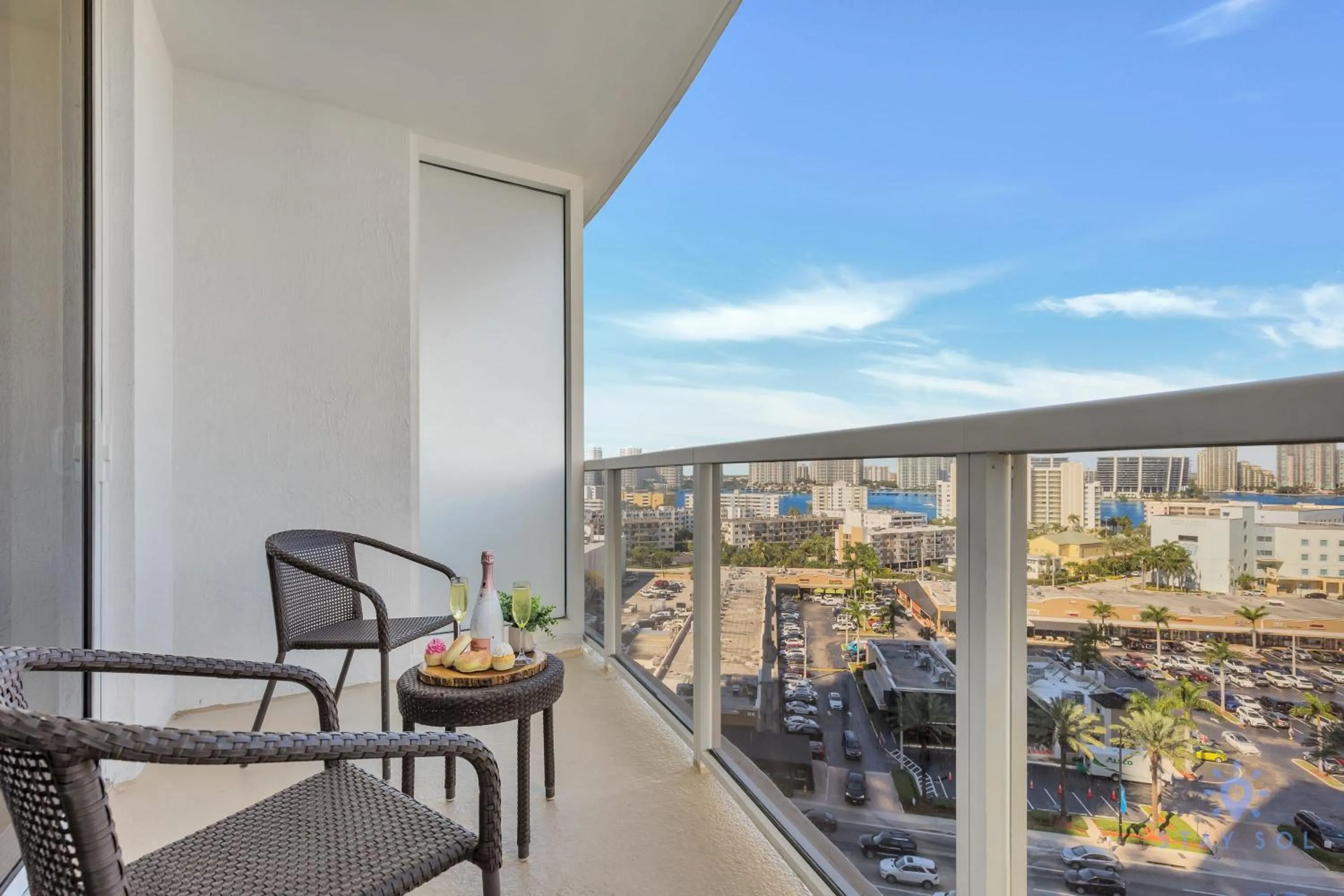 Balcony/Terrace in Deluxe Studio Balcony Bay View Amazing Pool