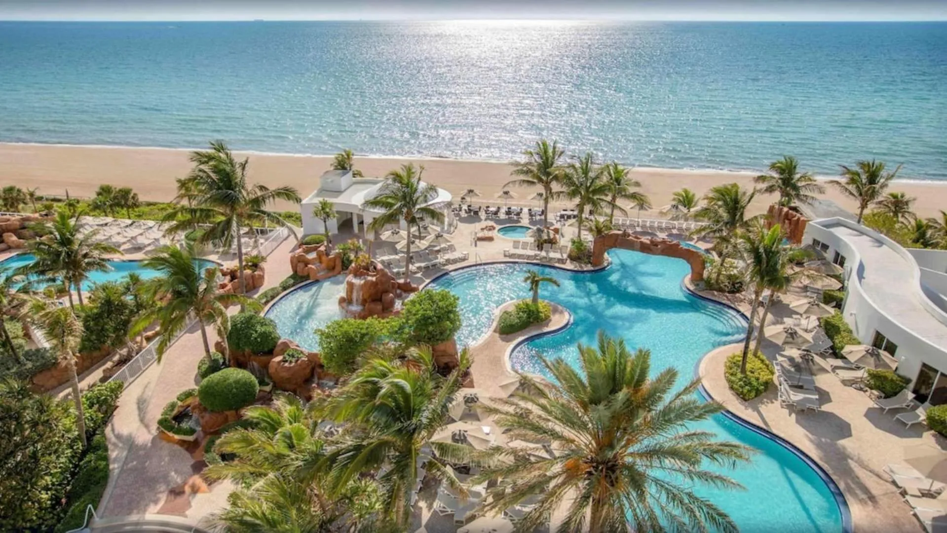 Pool view in Deluxe Studio Balcony Bay View Amazing Pool