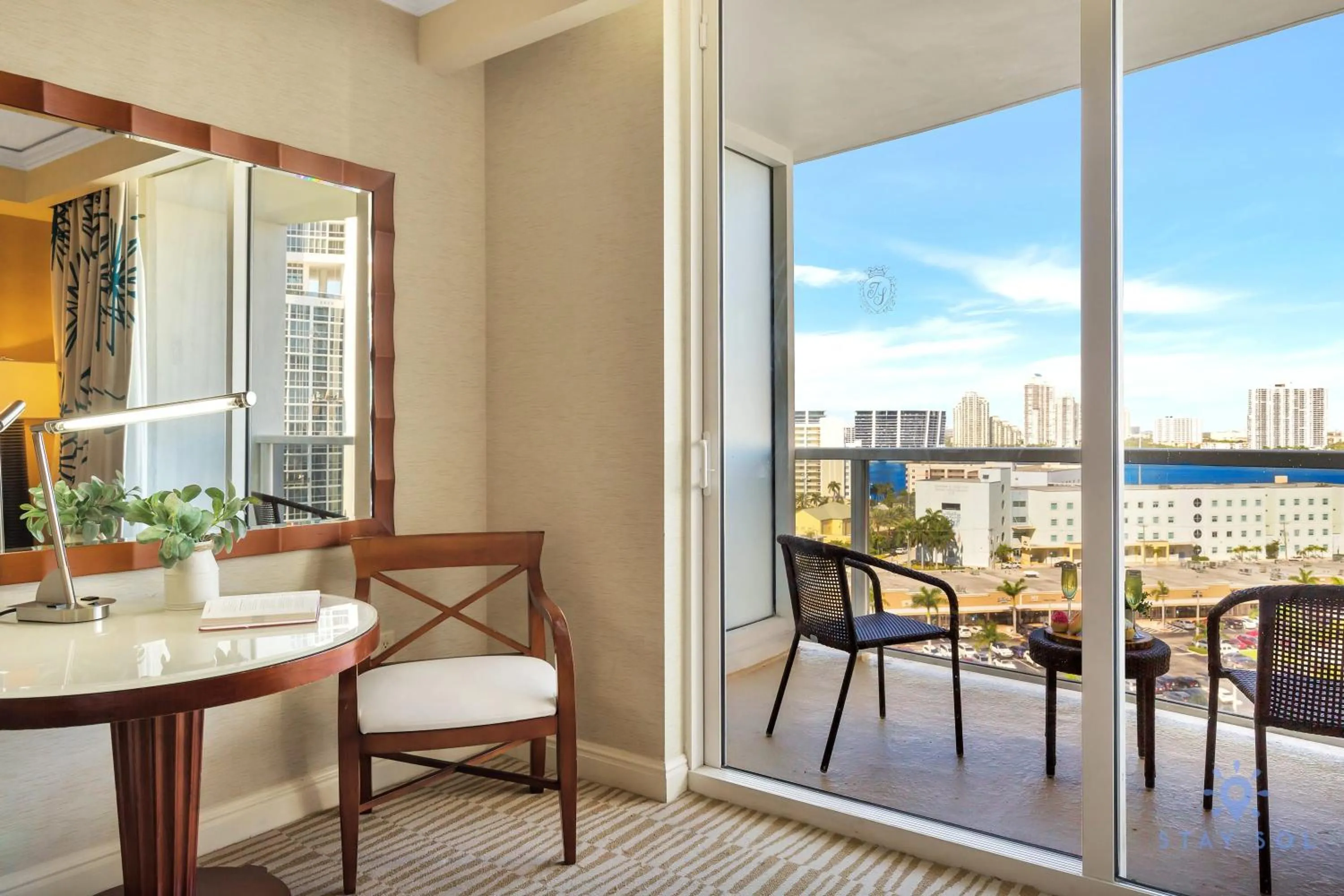 Balcony/Terrace in Deluxe Studio Balcony Bay View Amazing Pool