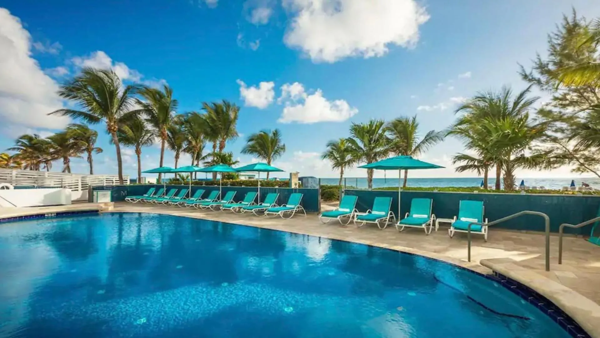 Swimming pool in Deluxe Studio Balcony Bay View Amazing Pool