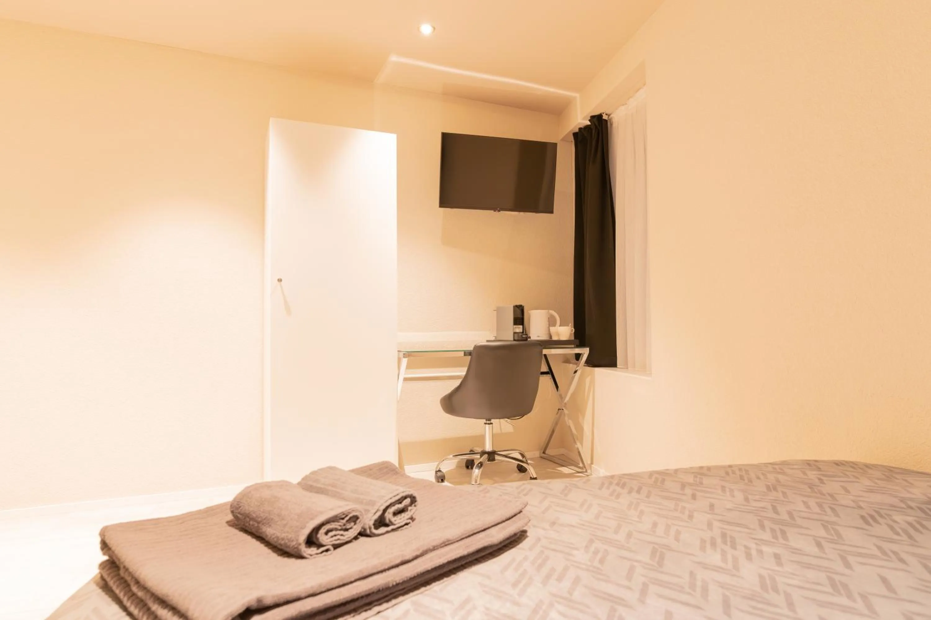 Bed in Hotel Rütli am Bahnhof Rüti ZH