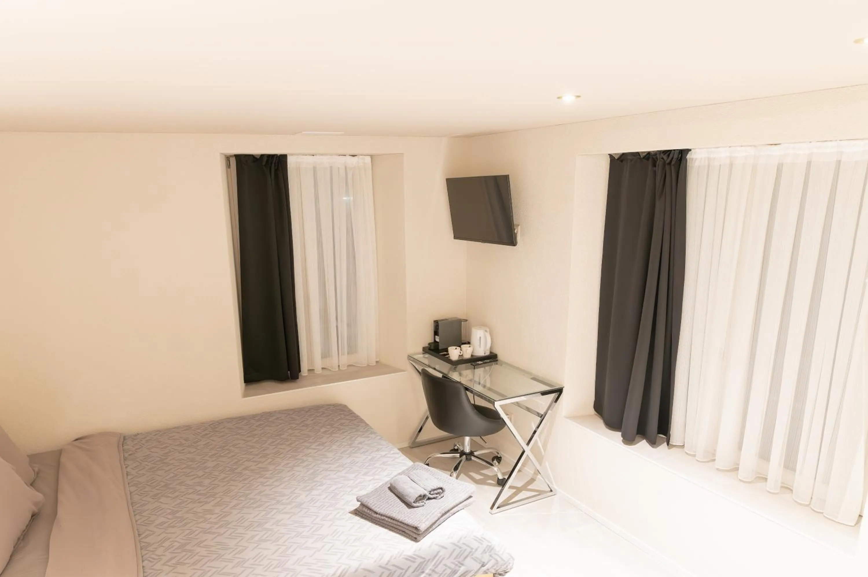 Bed in Hotel Rütli am Bahnhof Rüti ZH