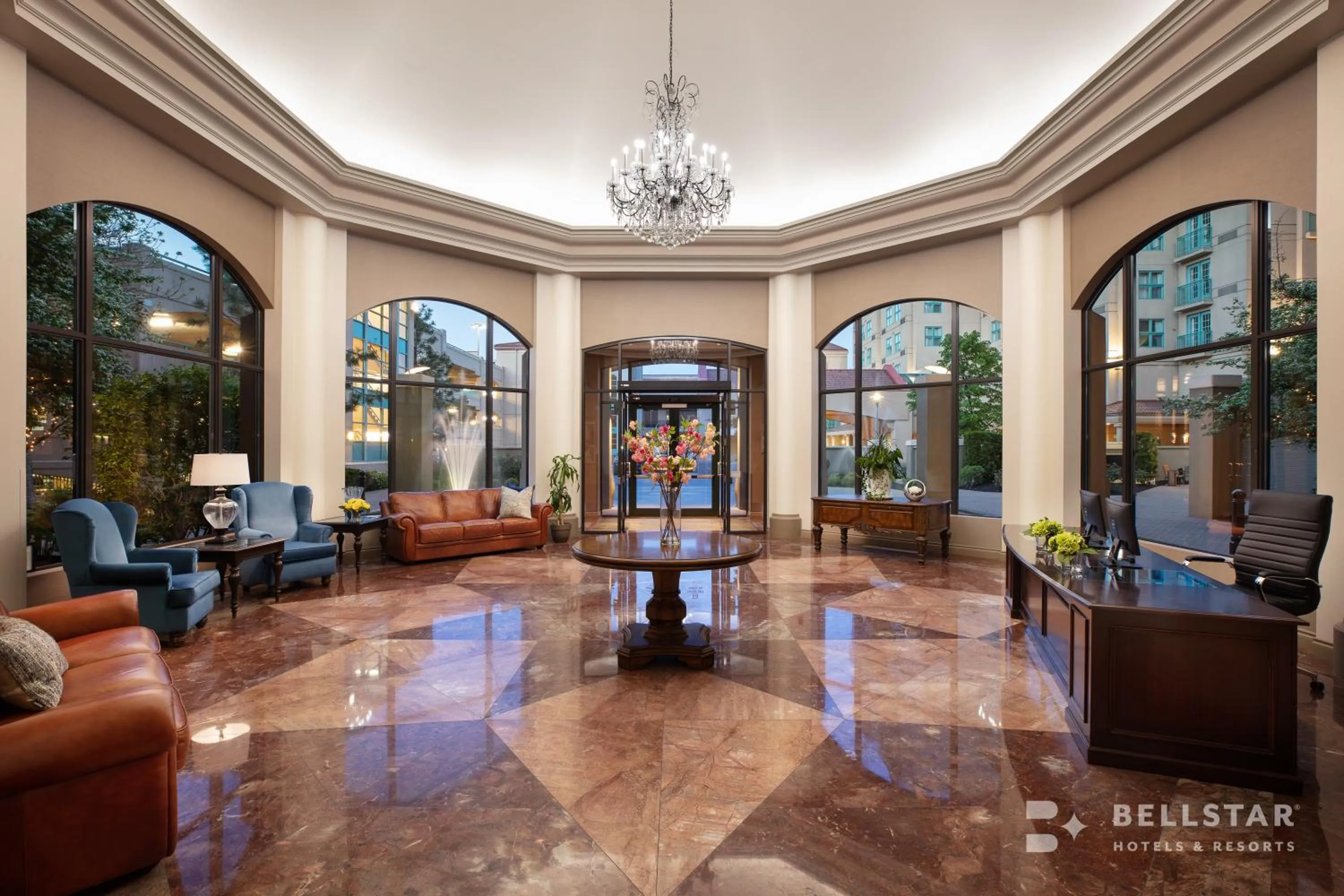 Lobby or reception in The Royal Kelowna - Bellstar Hotels & Resorts