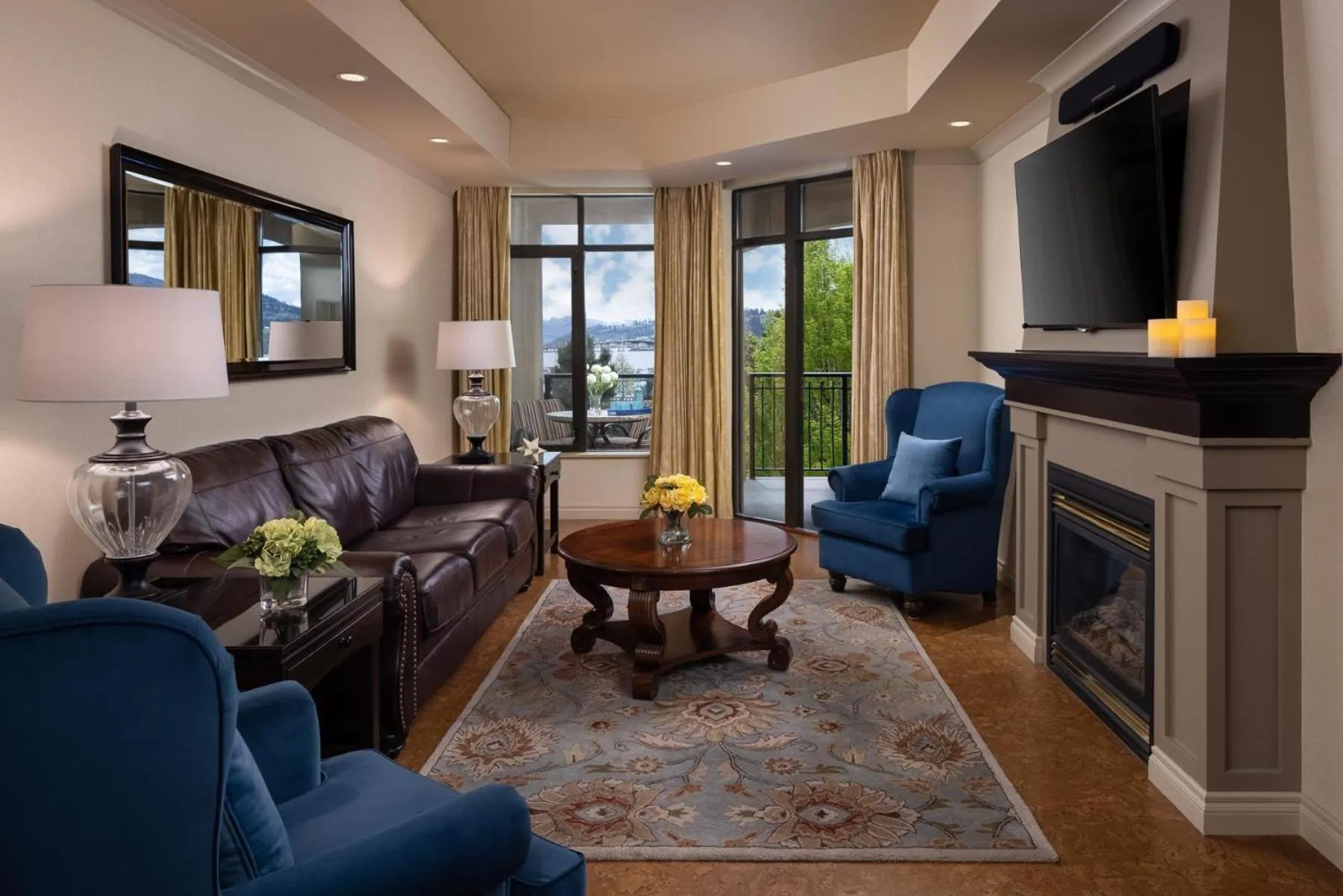 Living room in The Royal Kelowna - Bellstar Hotels & Resorts