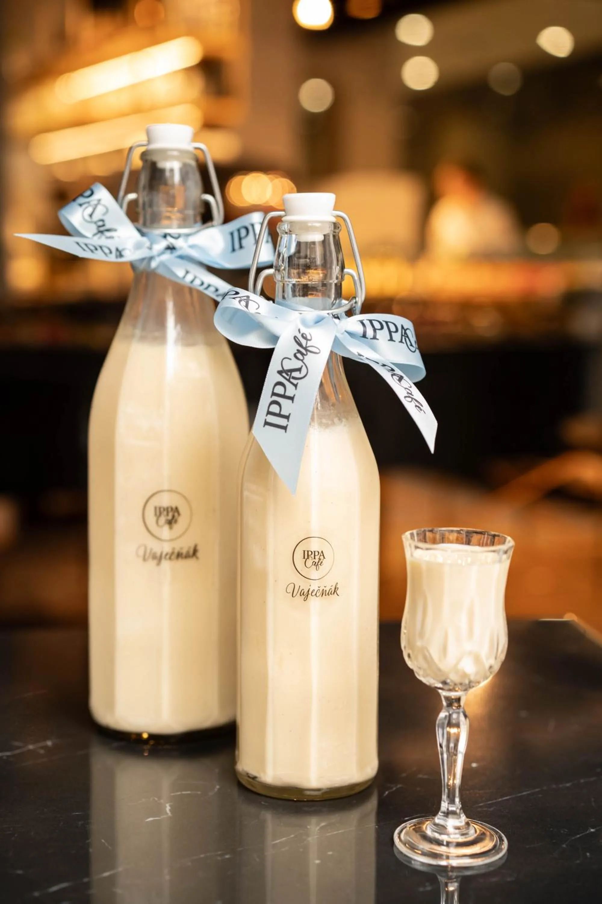 Restaurant/places to eat in Hotel Savorsky