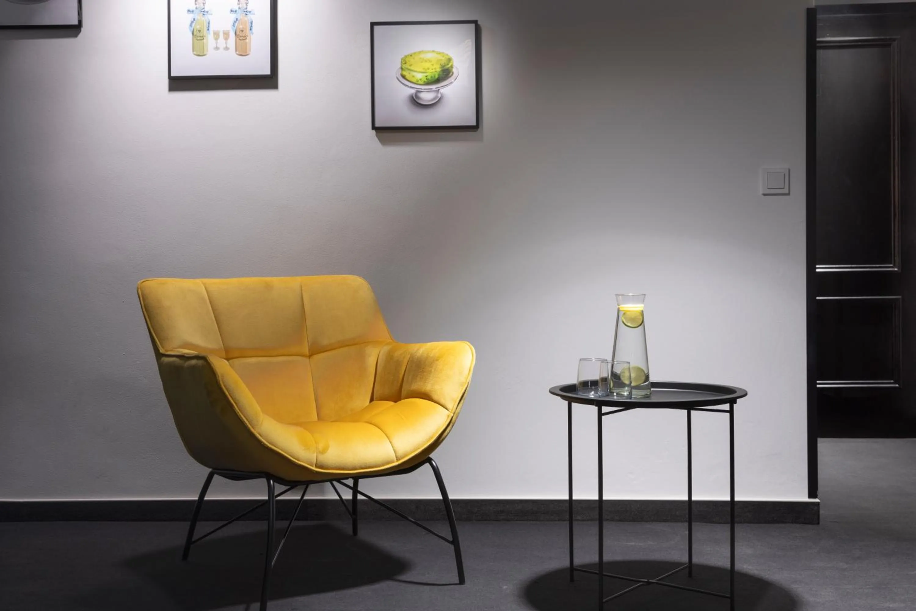 Seating area in Hotel Savorsky