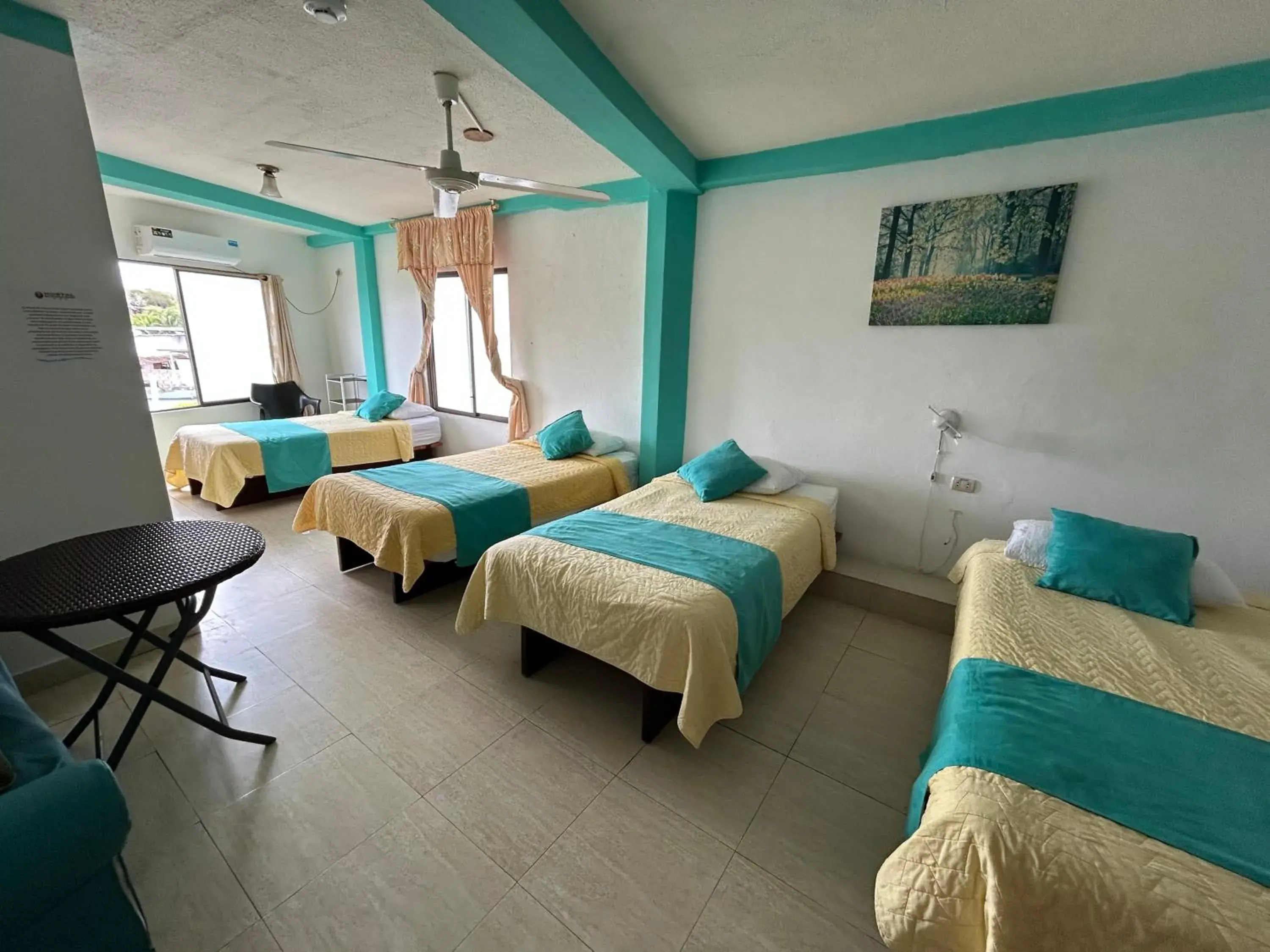 Quadruple Room in Hostal Sir Francis Drake Quadruple Room in Hostal Sir Francis Drake