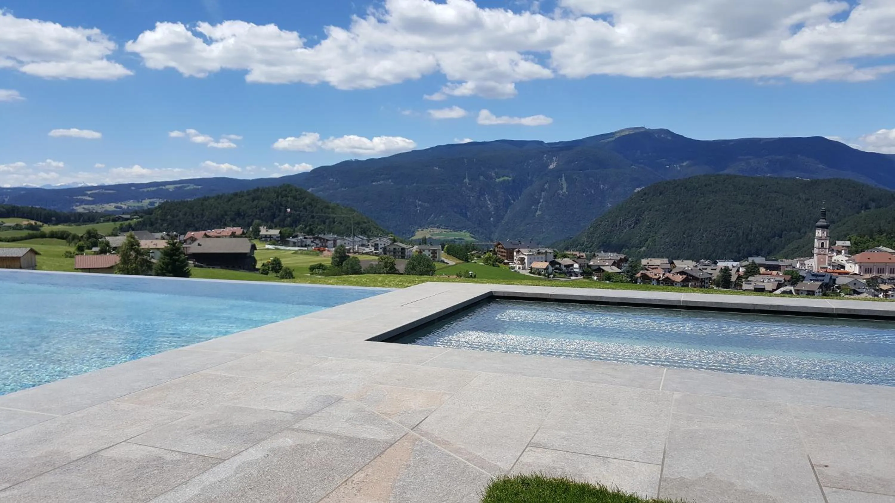 Swimming pool in Hotel Rosslaufhof