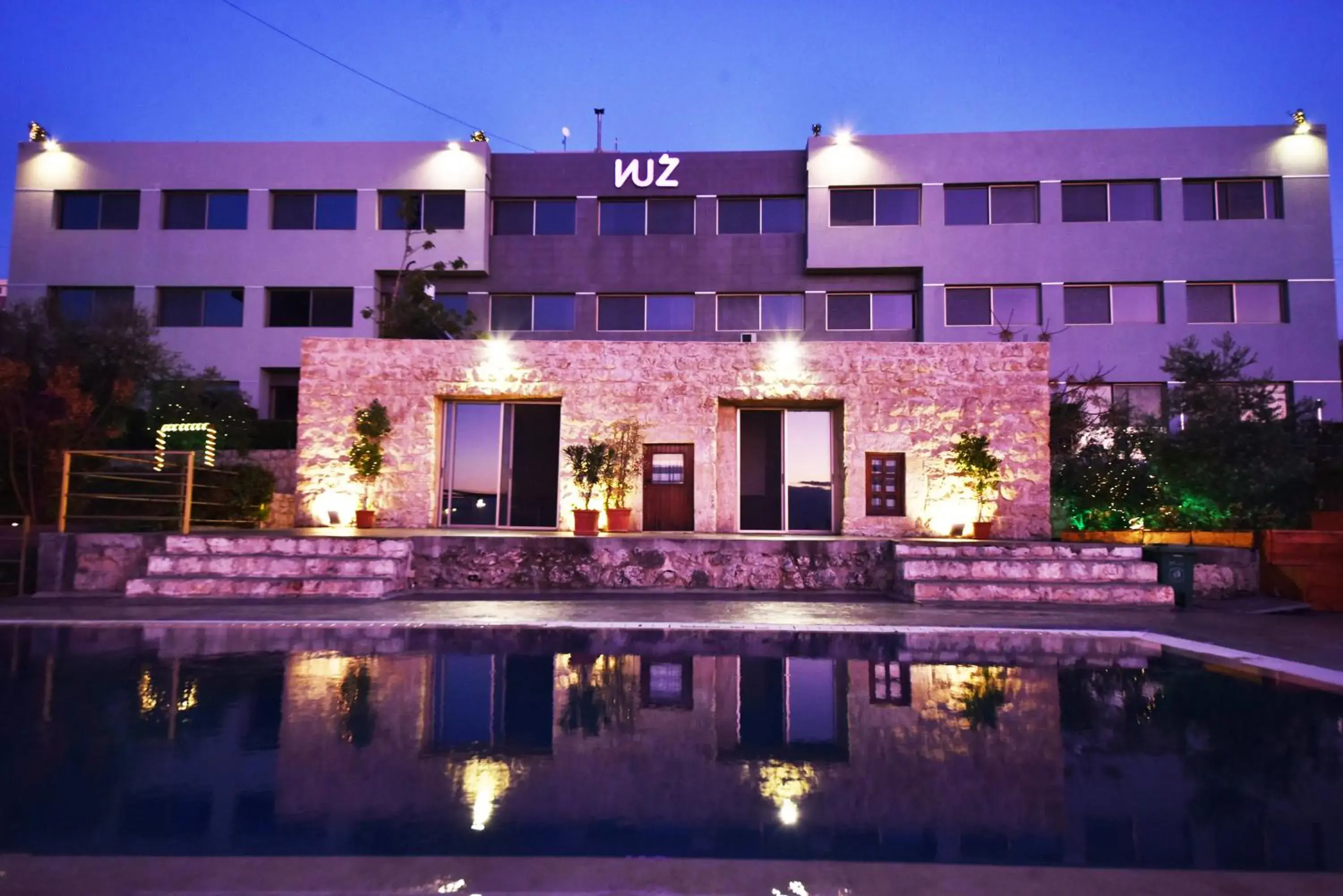 VU'Z Hotel VU'Z Hotel
