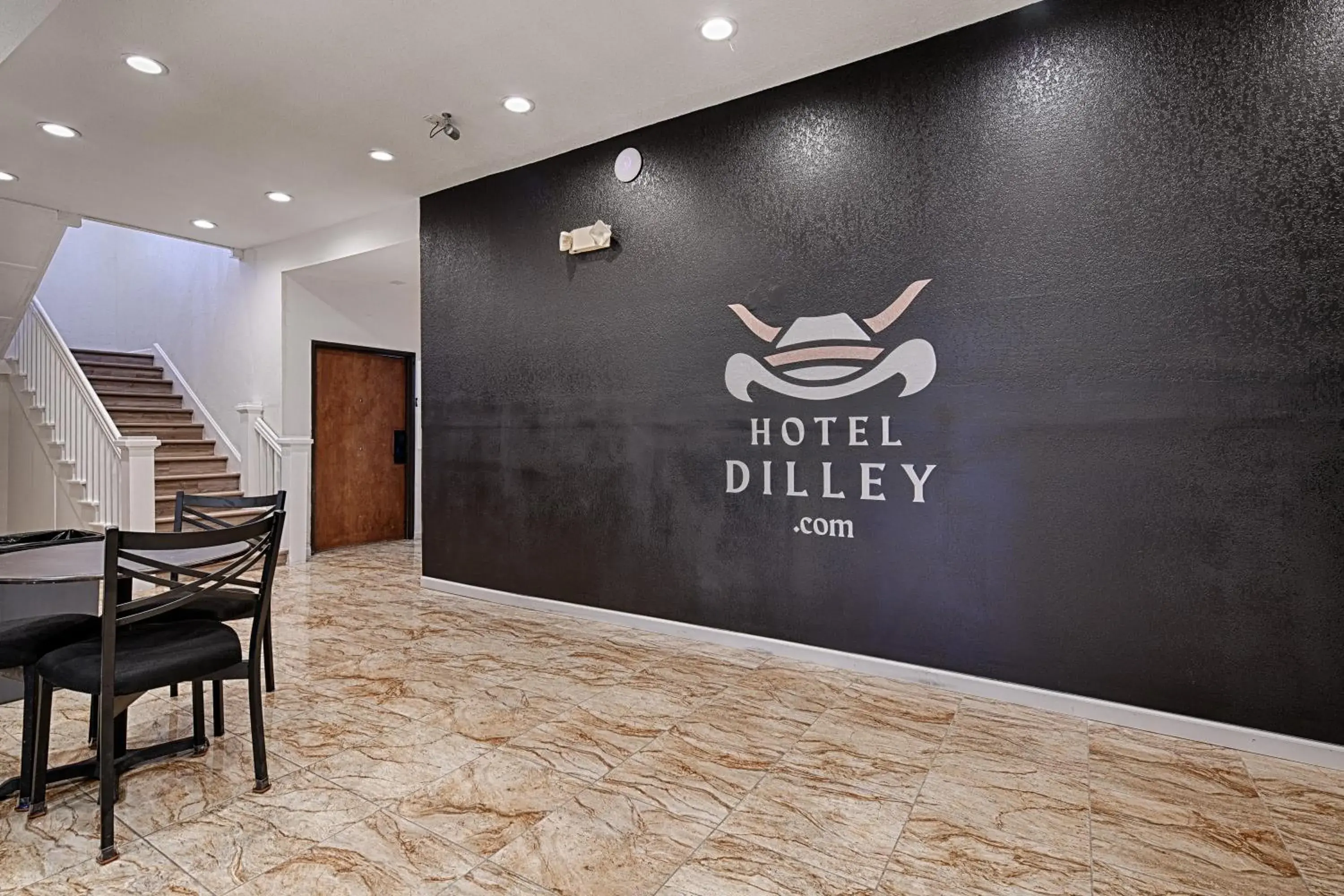Lobby or reception in Hotel Dilley Grand Lobby or reception in Hotel Dilley Grand