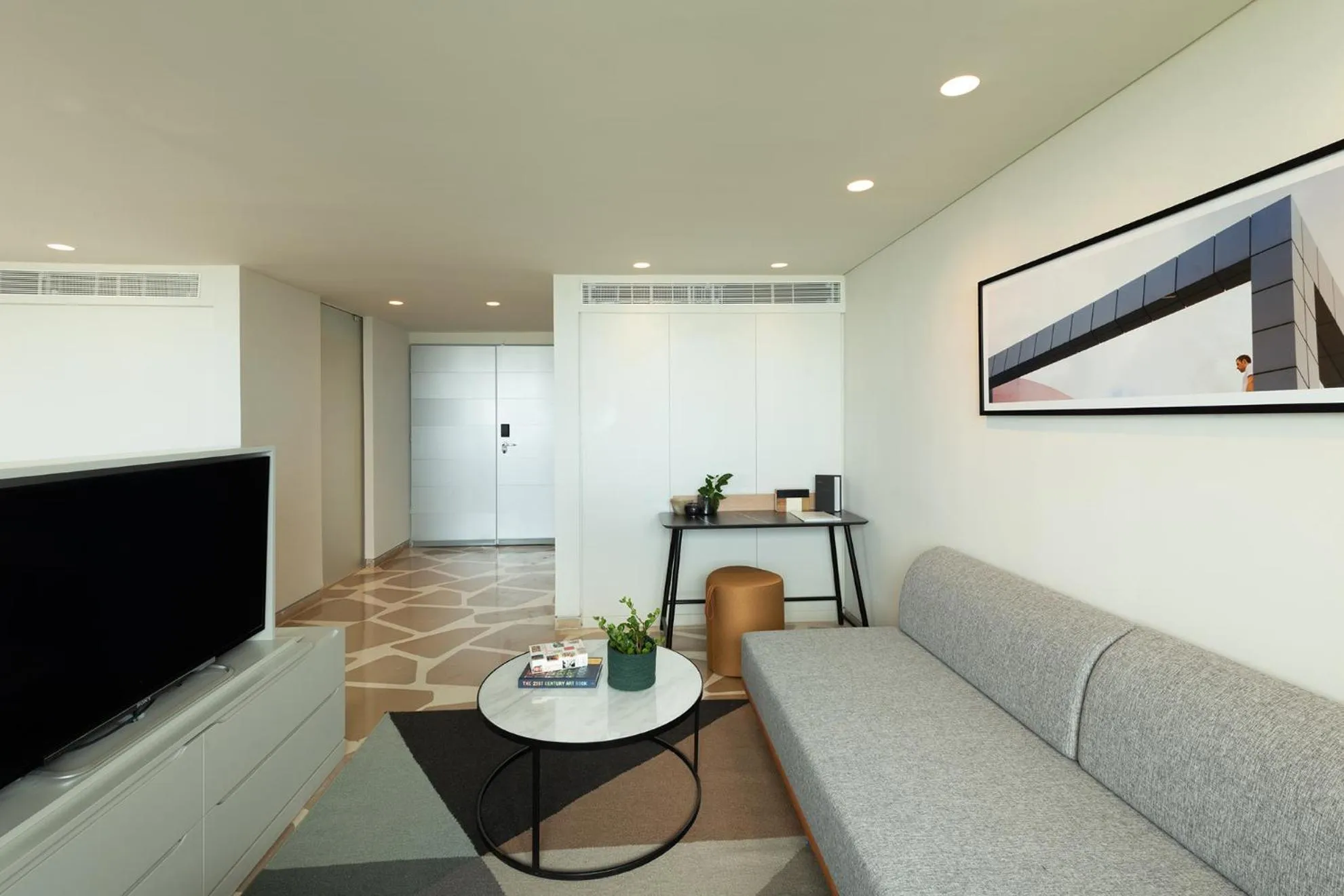 Elma Hotel and Art Complex