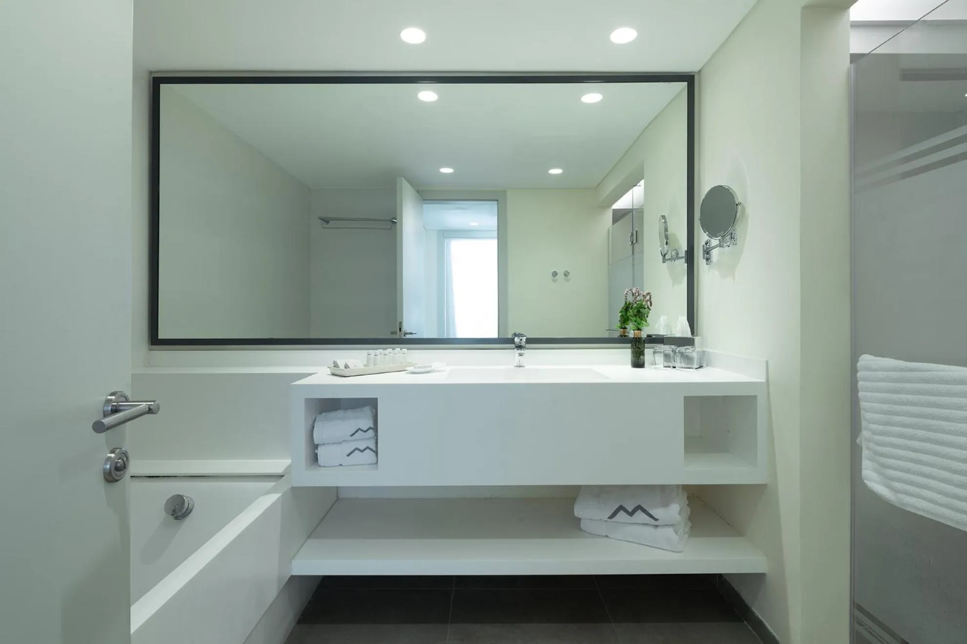 Elma Hotel and Art Complex