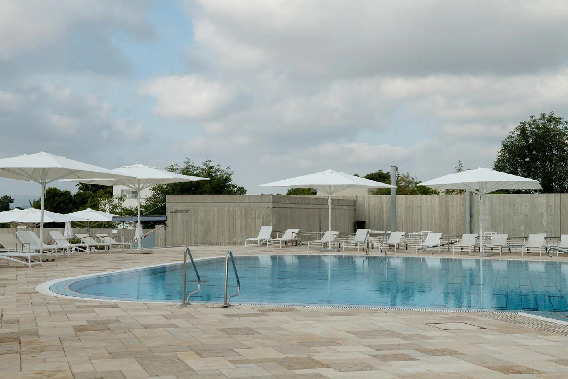 Summer in Elma Hotel and Art Complex