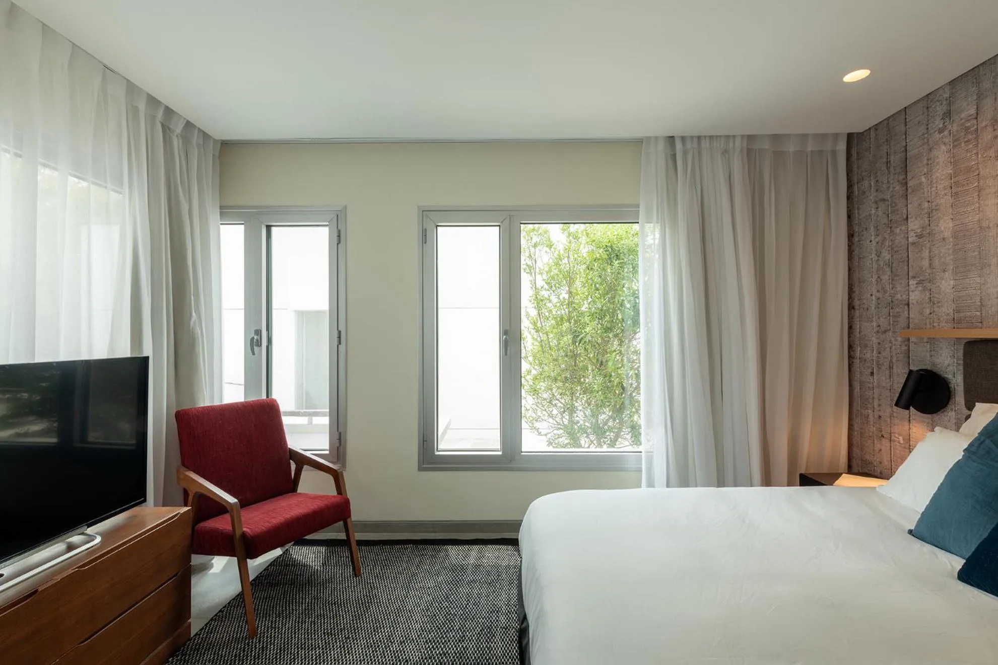 Bed in Elma Hotel and Art Complex