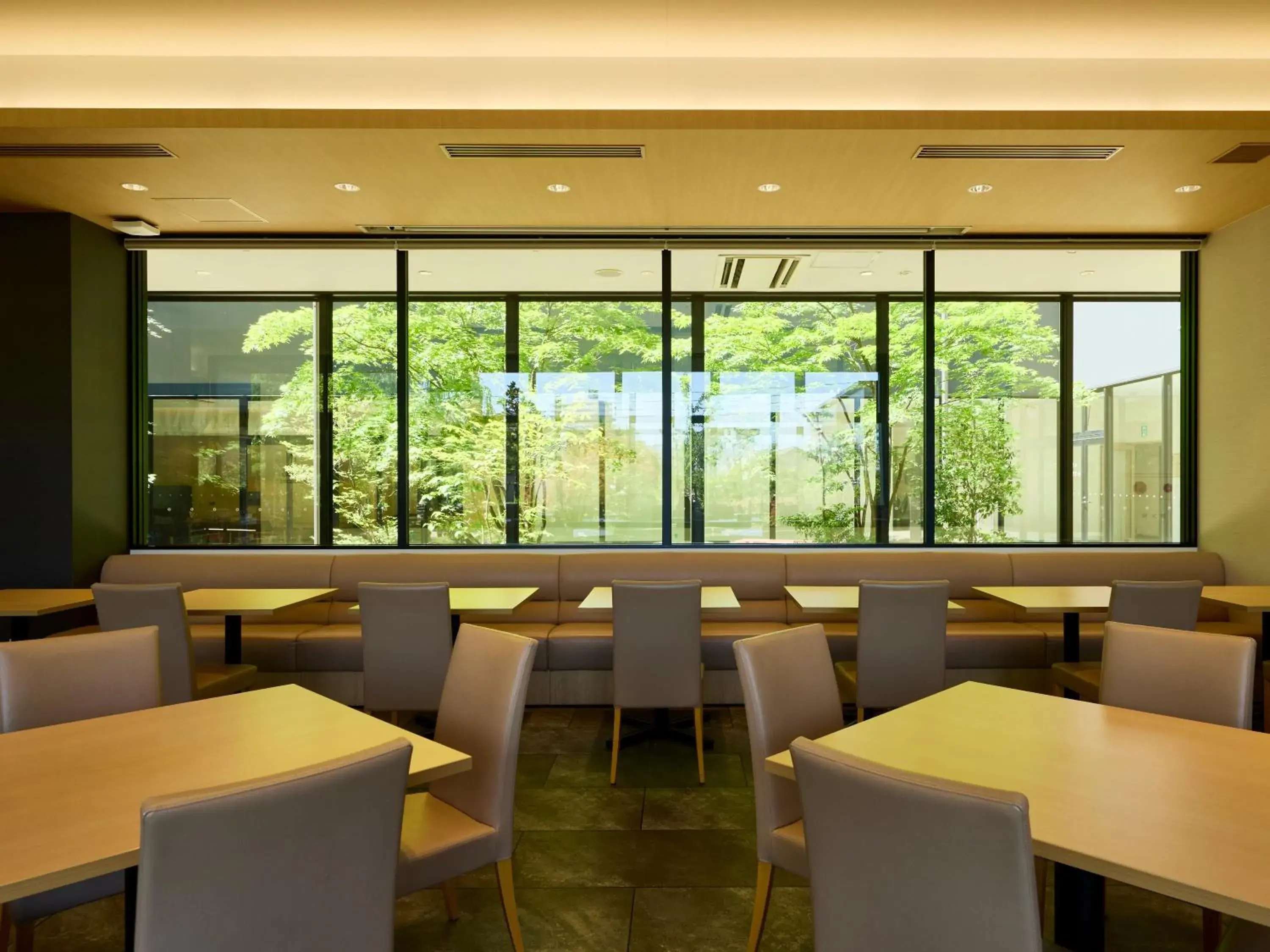 Restaurant/places to eat in Kanazawa Sainoniwa Hotel Restaurant/places to eat in Kanazawa Sainoniwa Hotel