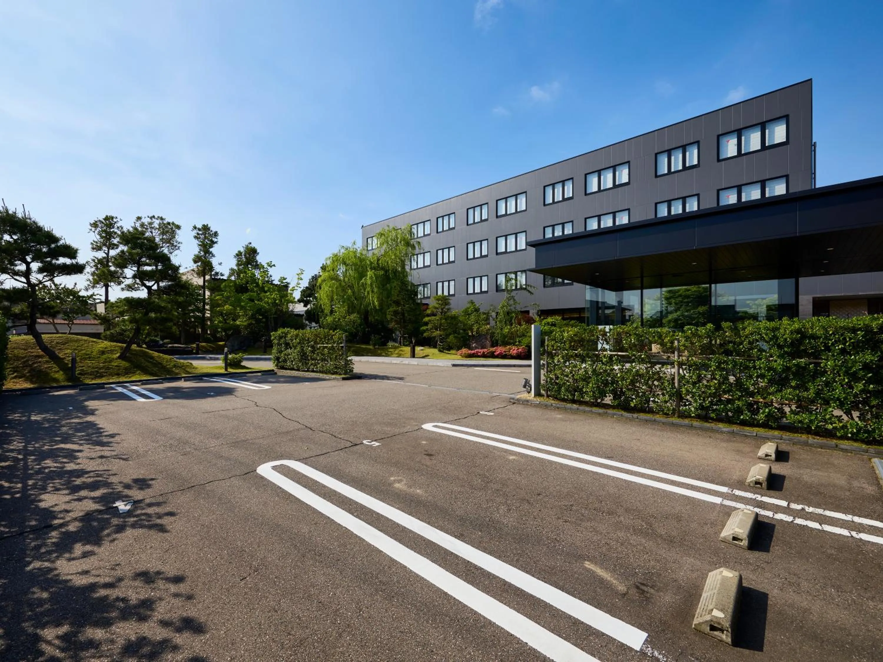 Parking in Kanazawa Sainoniwa Hotel