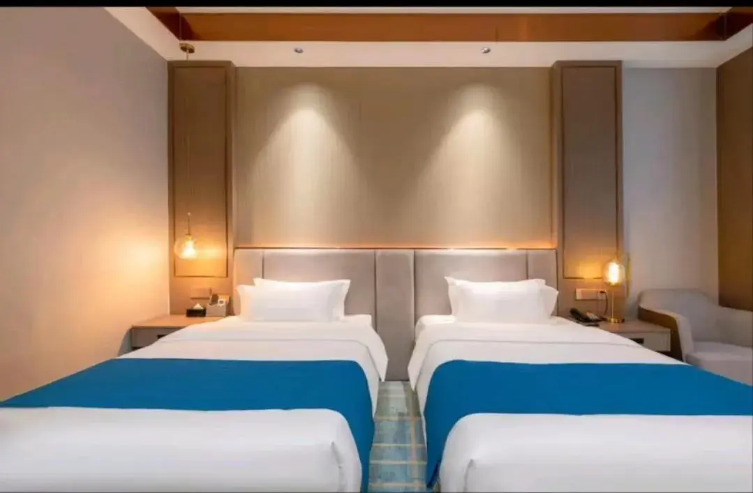 Deluxe Twin Room in Poltton International Apartment Hotel - Yangjiang Donghui Plaza Deluxe Twin Room in Poltton International Apartment Hotel - Yangjiang Donghui Plaza