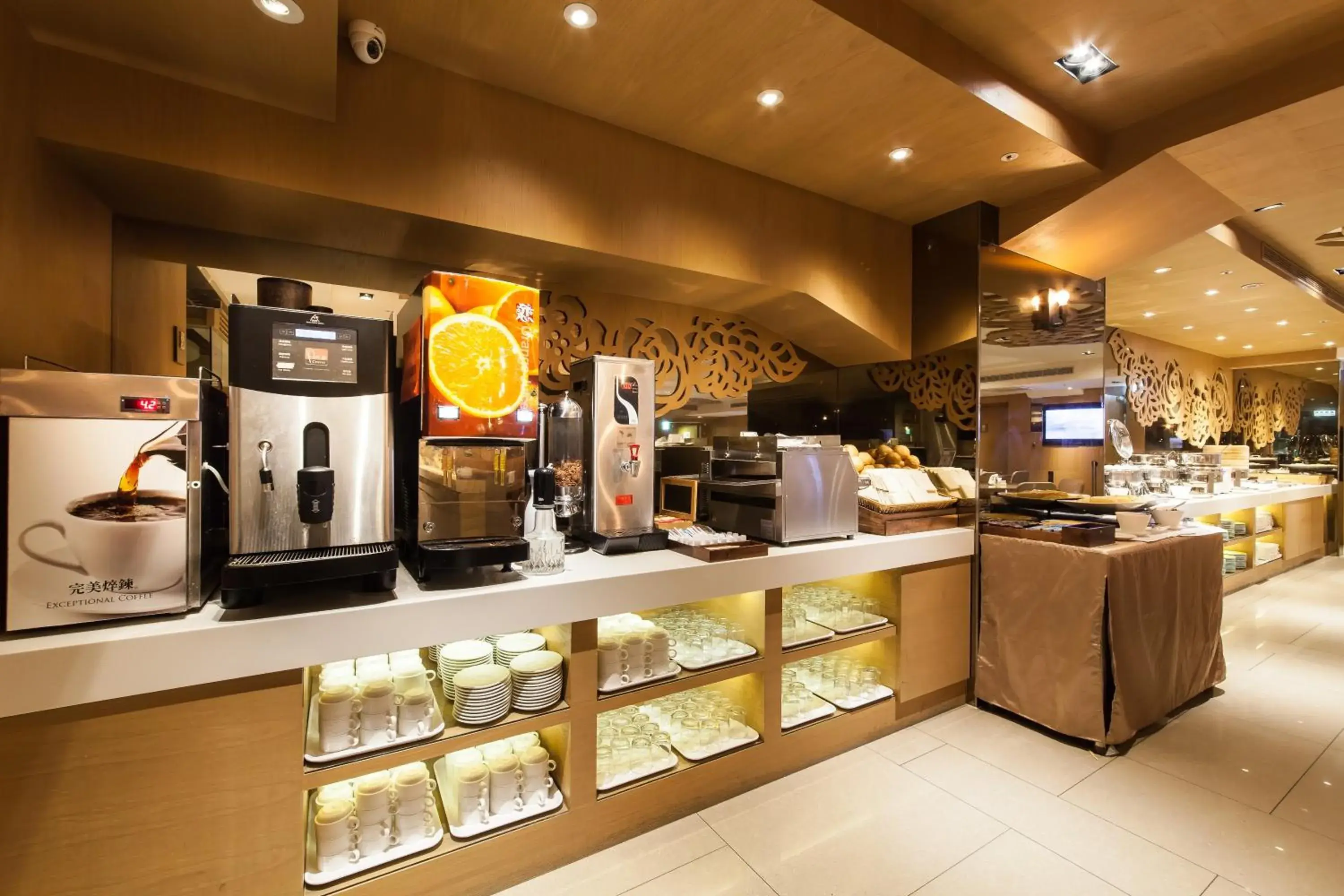 Food and drinks in Green World Taipei Station Food and drinks in Green World Taipei Station