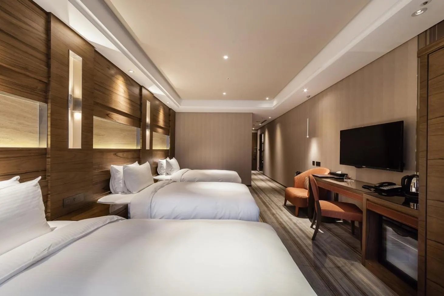 Photo of the whole room, Bed in Green World Taipei Station