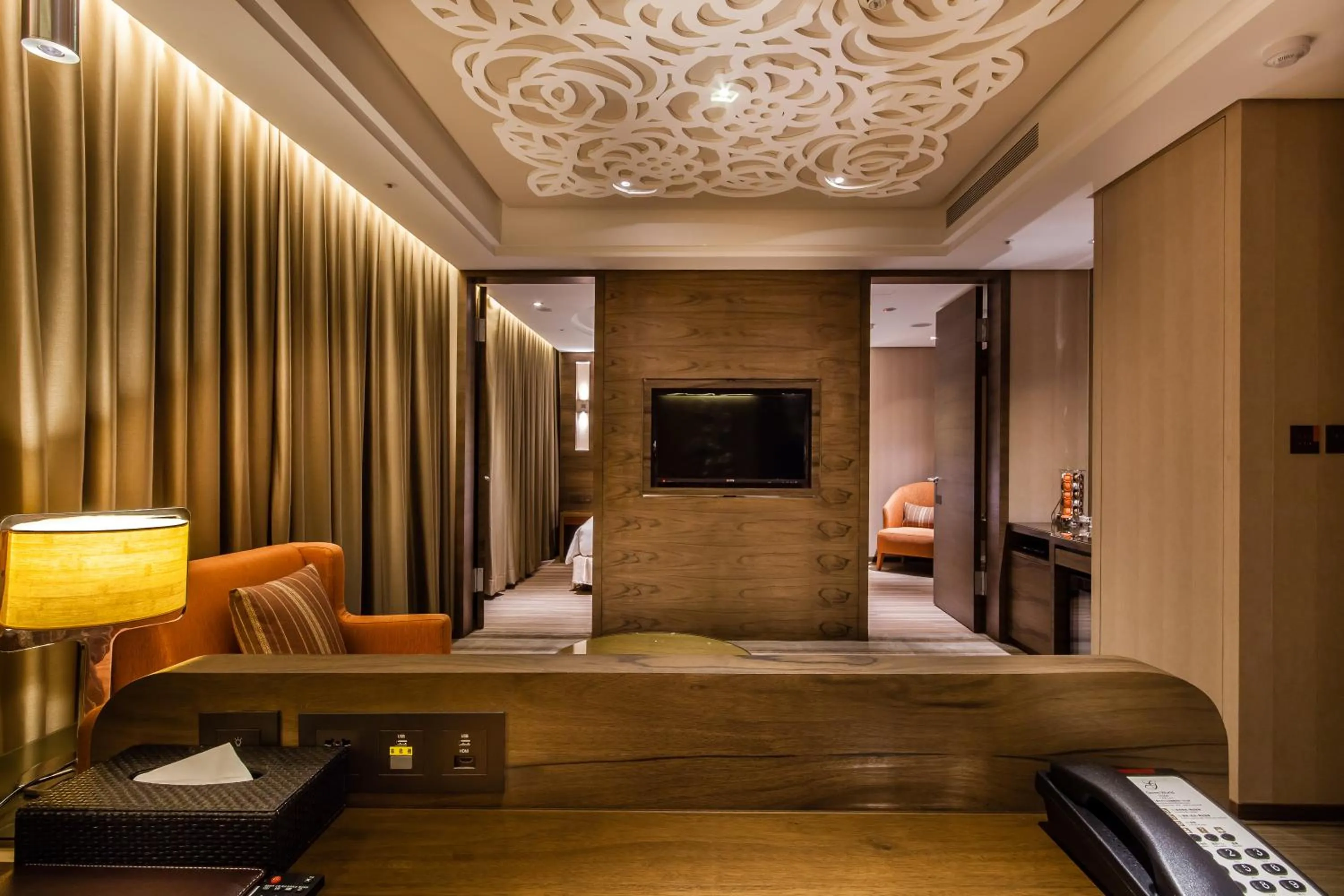 Photo of the whole room, Bed in Green World Taipei Station