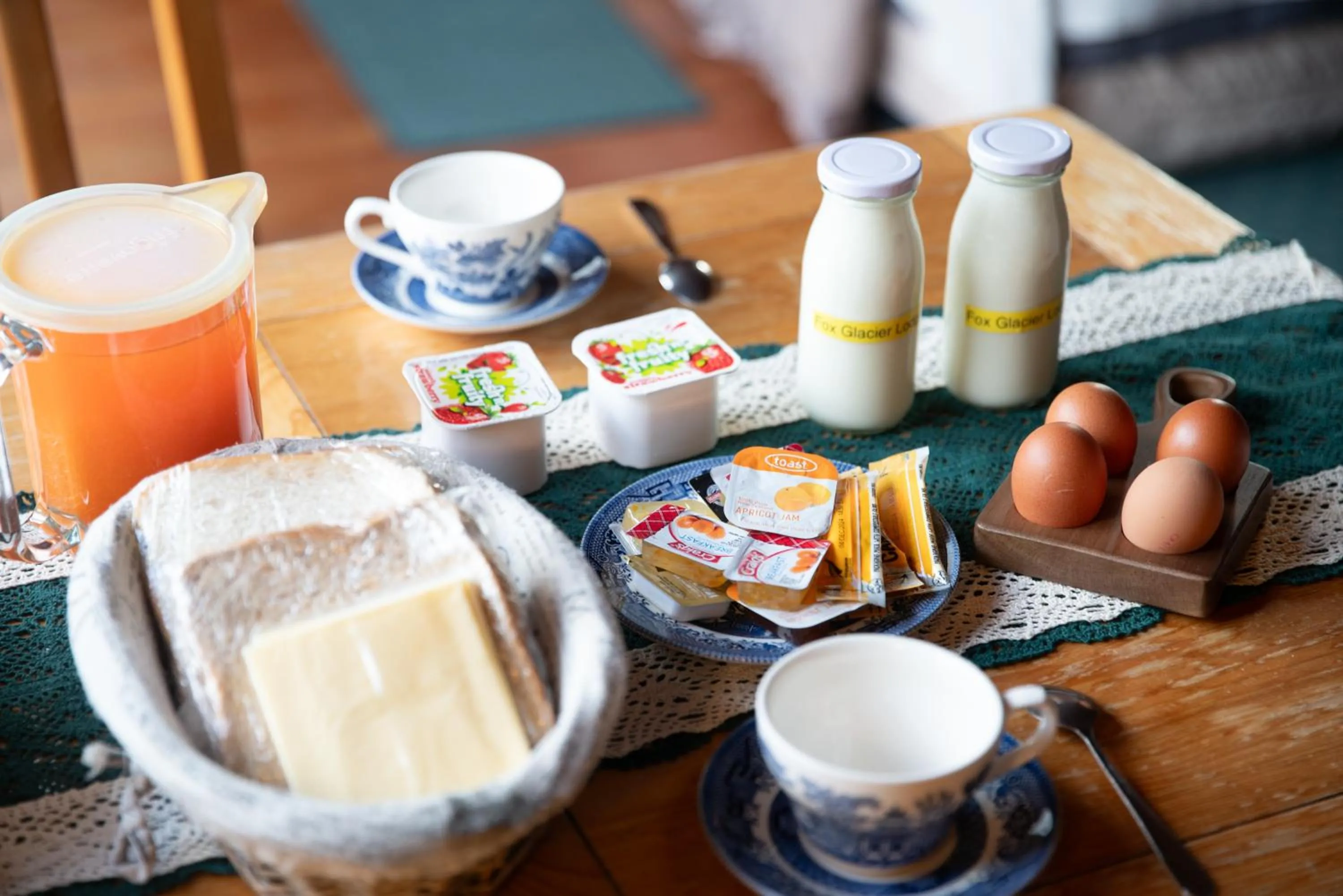 Food and drinks in Fox Glacier Lodge