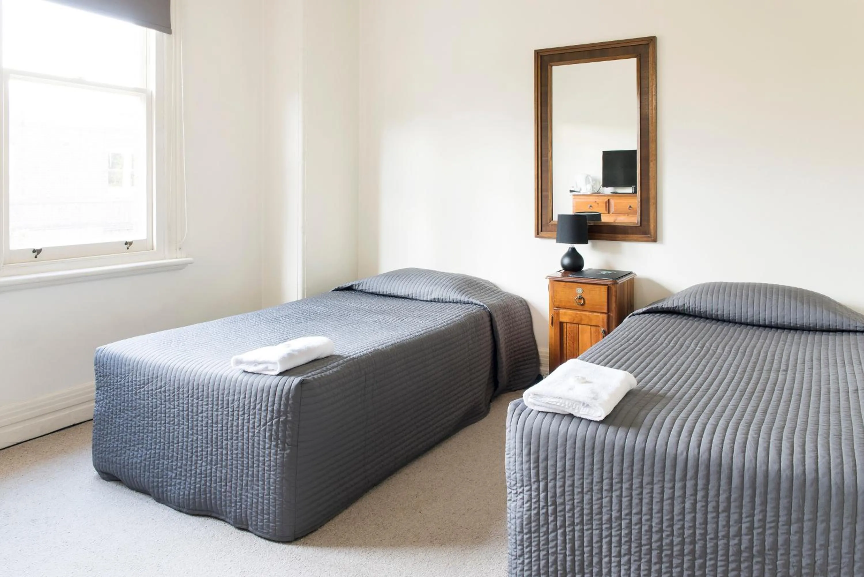 Photo of the whole room in Mercantile Hotel