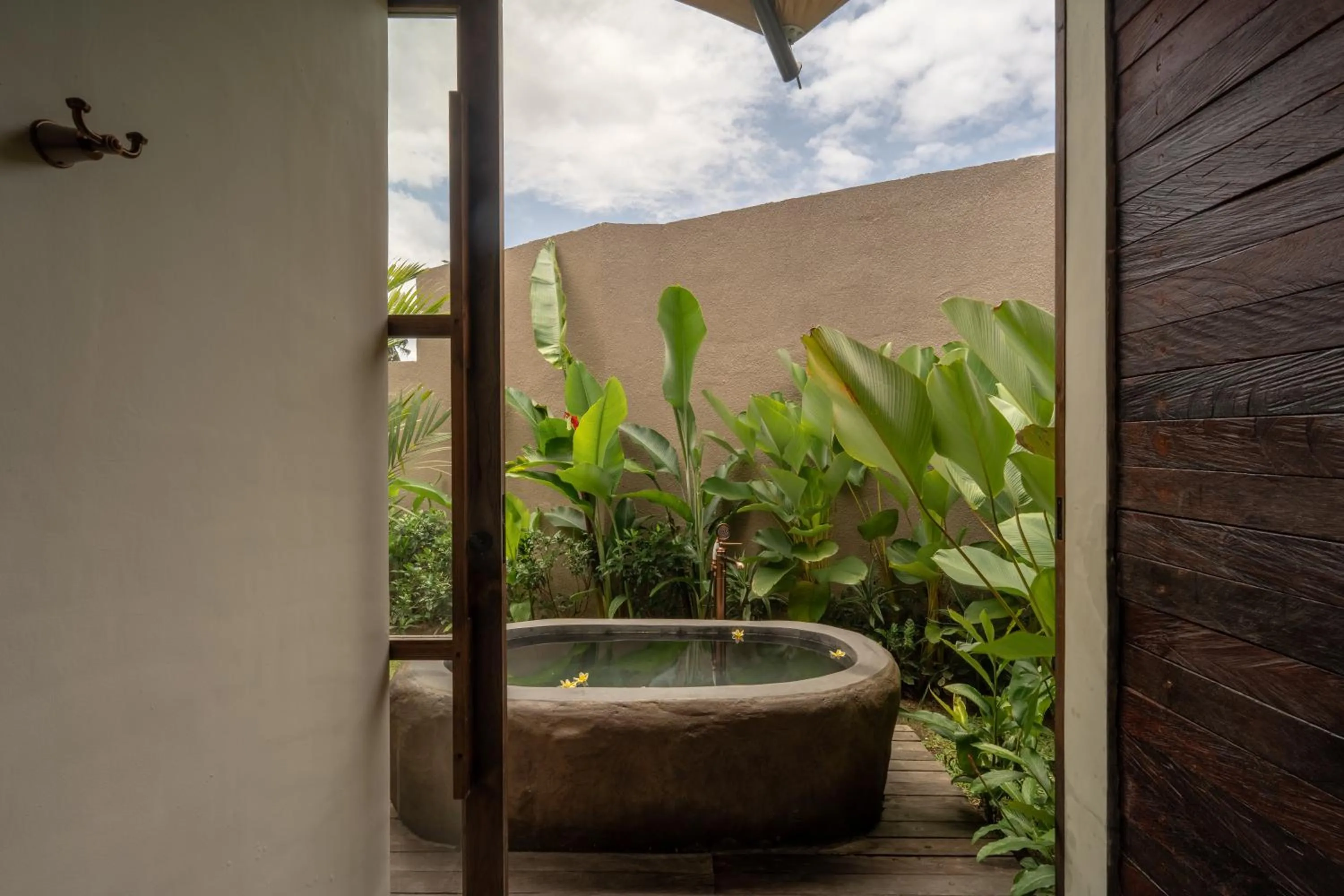 Open Air Bath in Ubud Mas Glamping Luxury Tent