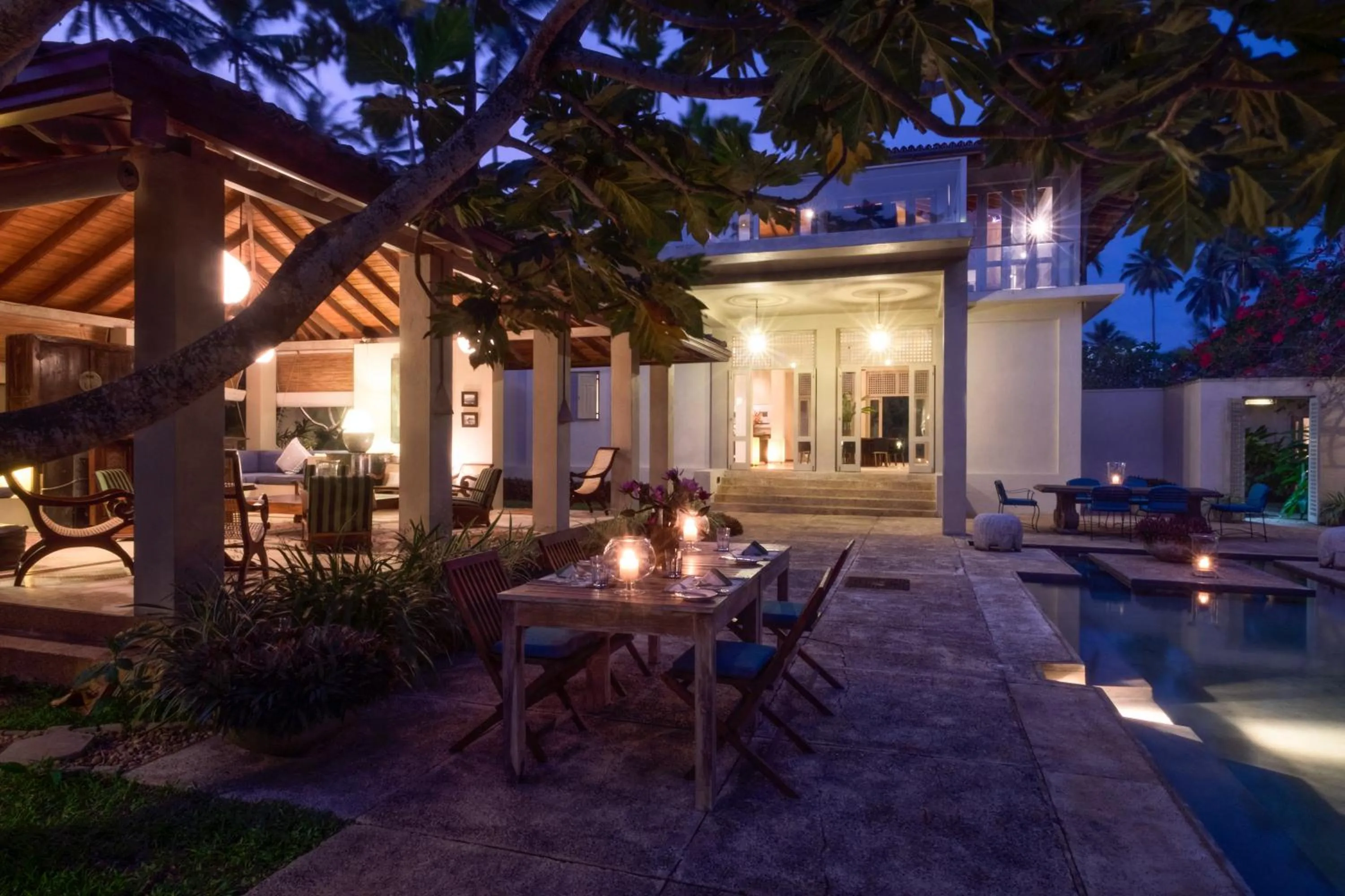 Restaurant/places to eat in Elysium