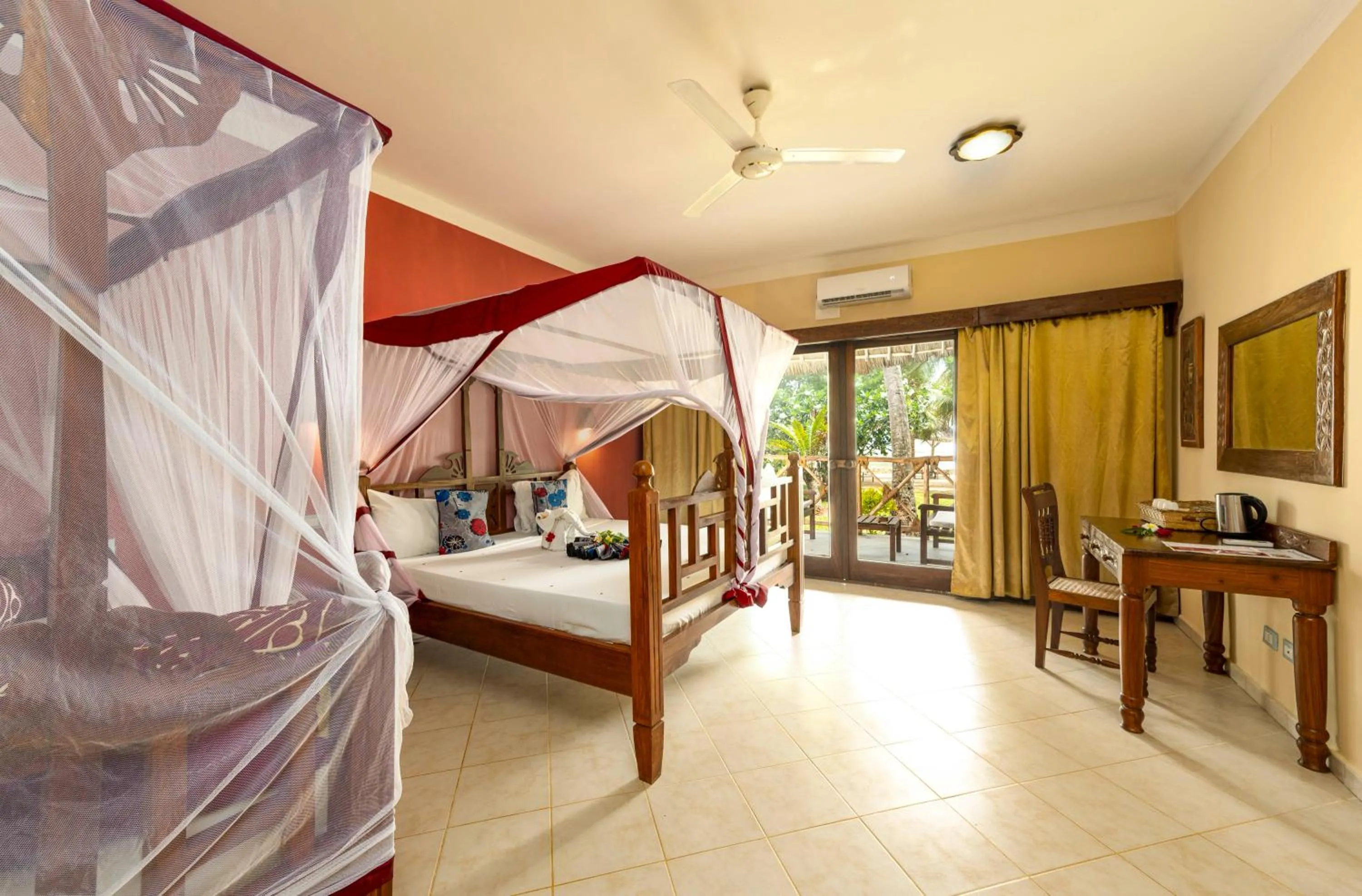 Photo of the whole room in JAZ Adonia