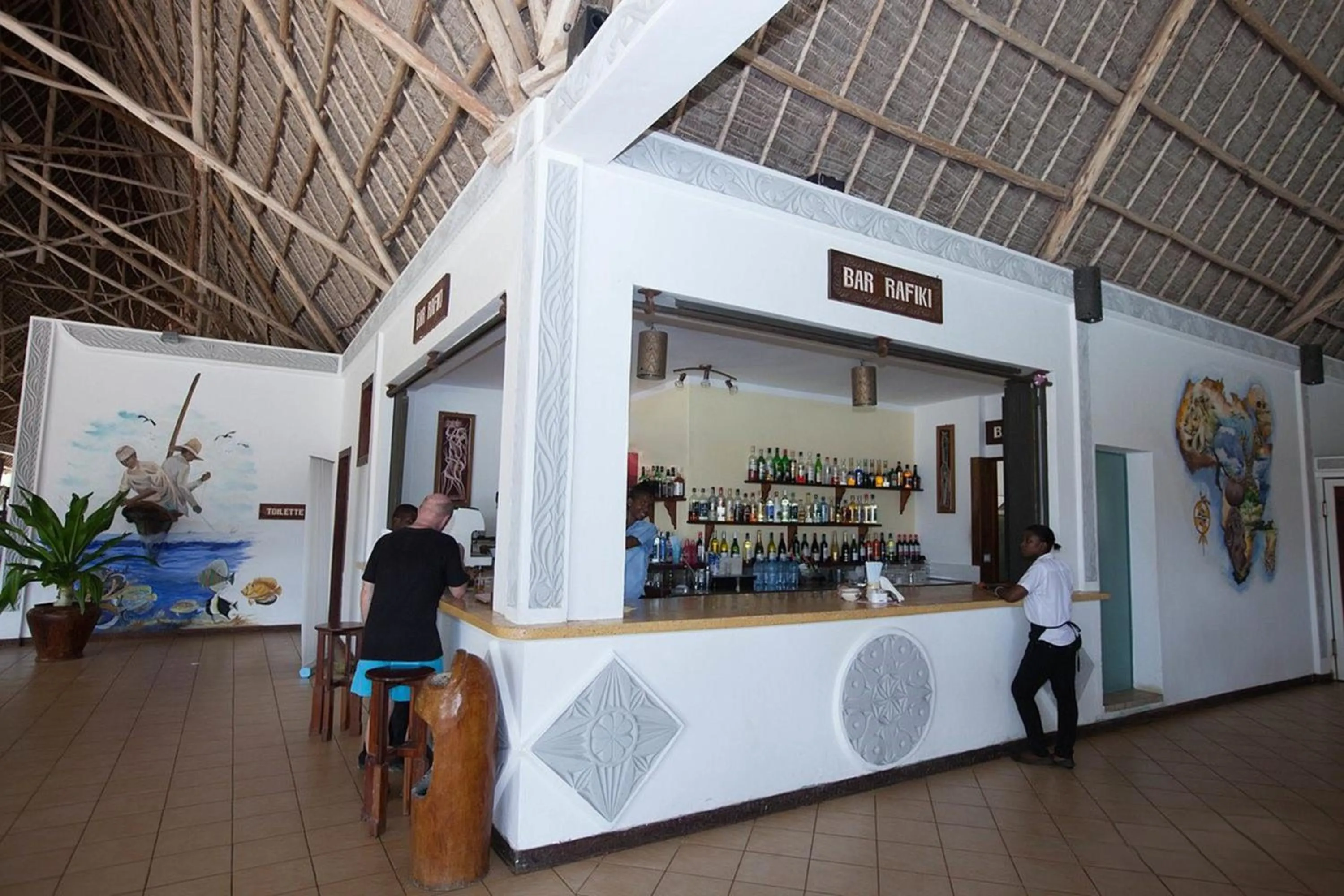 Food and drinks in JAZ Adonia