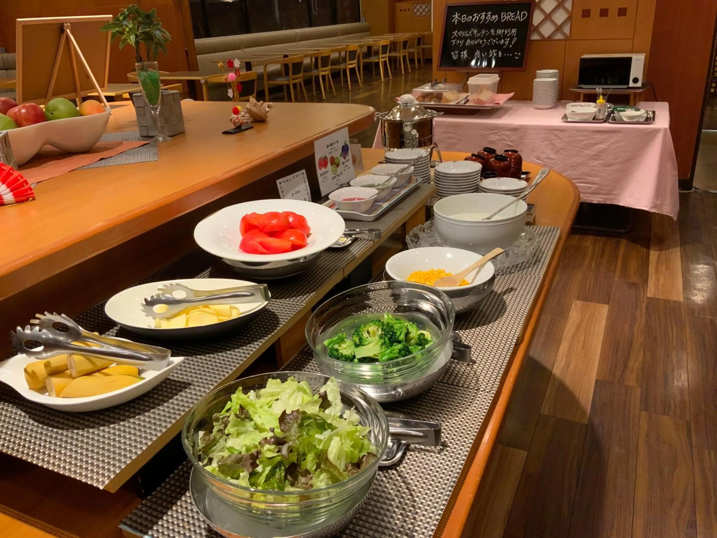 Restaurant/places to eat in Smile Hotel Tokushima