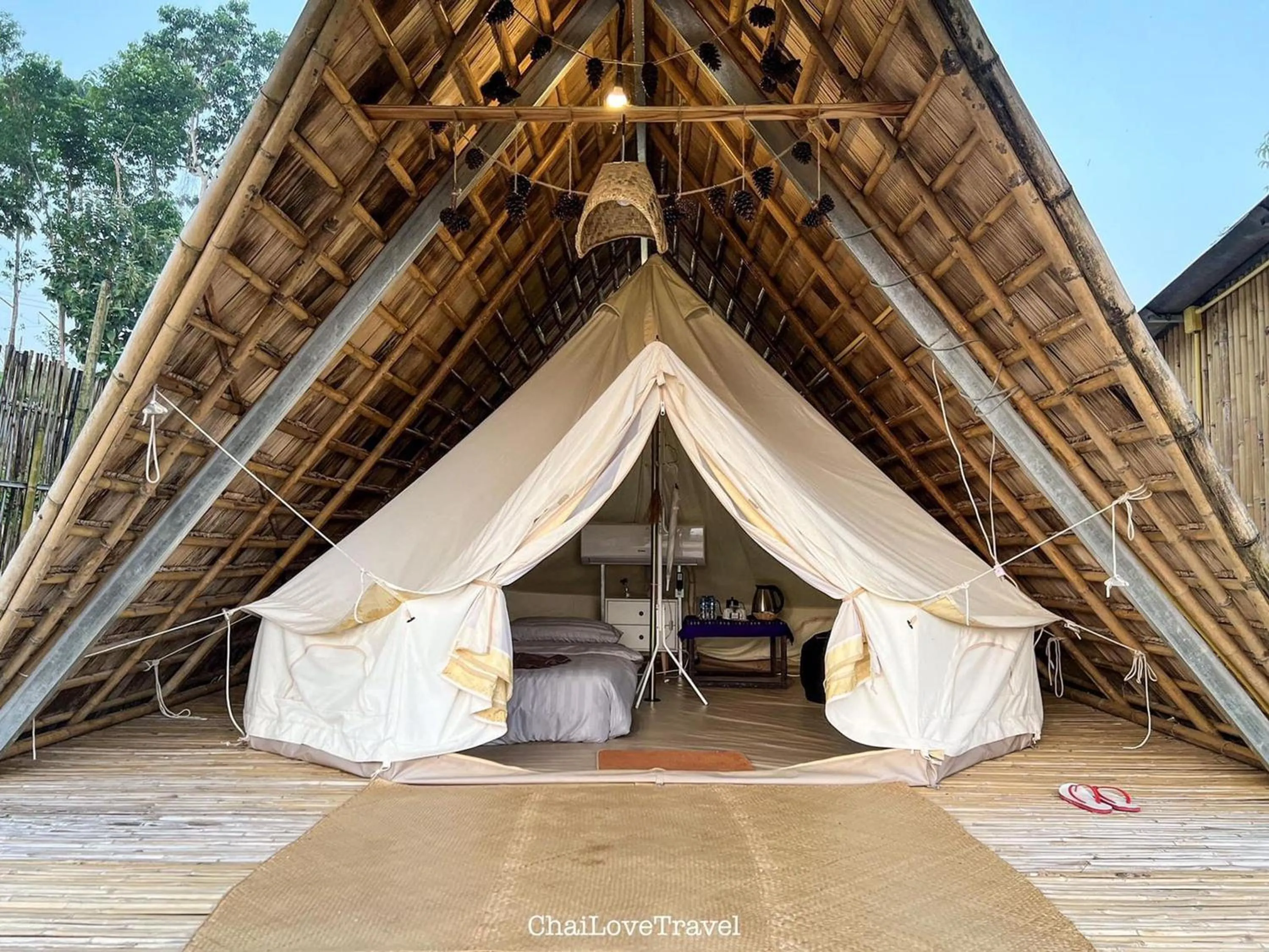 Bed in Fuang Dao Mountain Resort