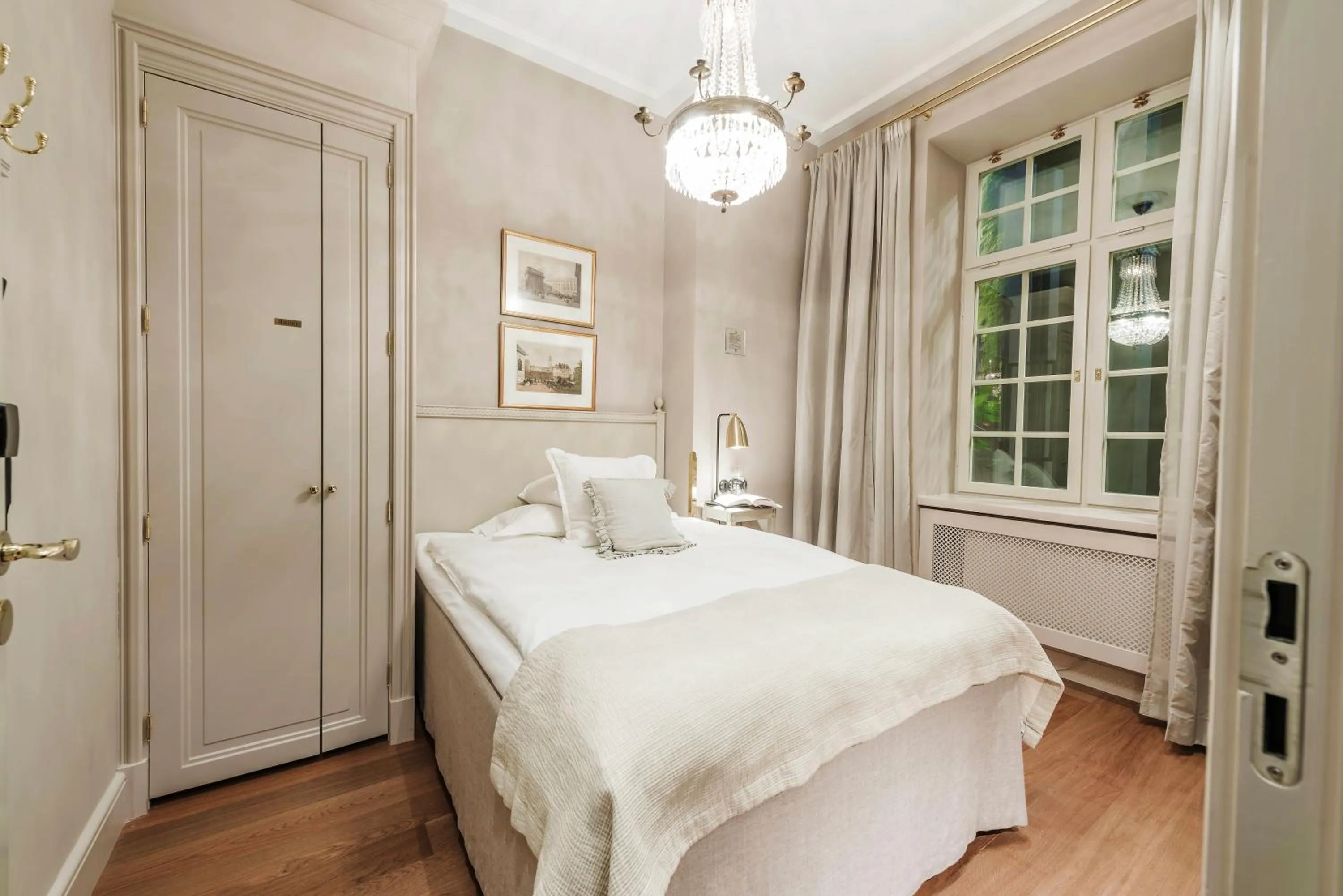 Bedroom, Bed in Hotel Kungsträdgården