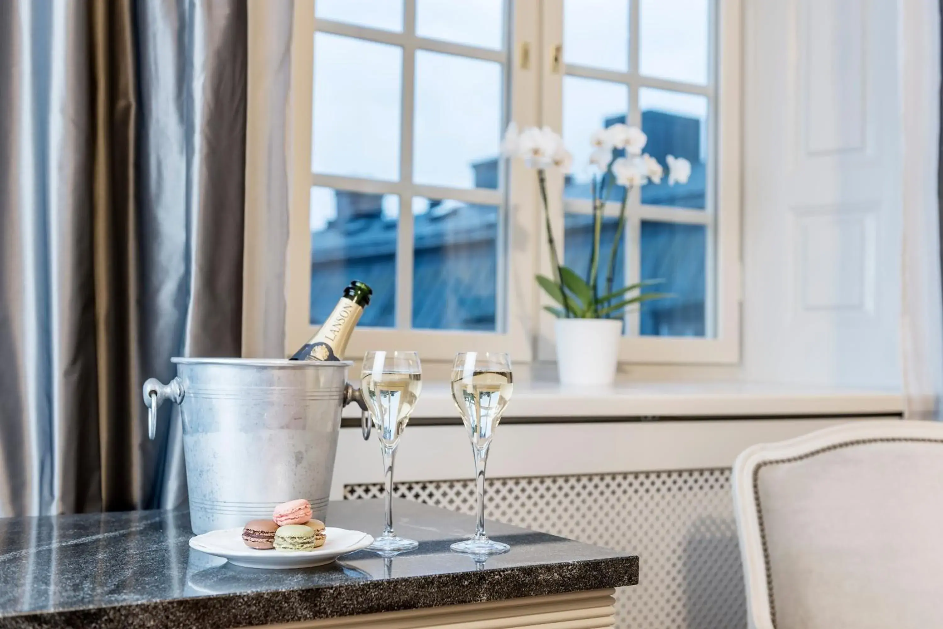 Deluxe King Room - single occupancy in Hotel Kungsträdgården Deluxe King Room - single occupancy in Hotel Kungsträdgården