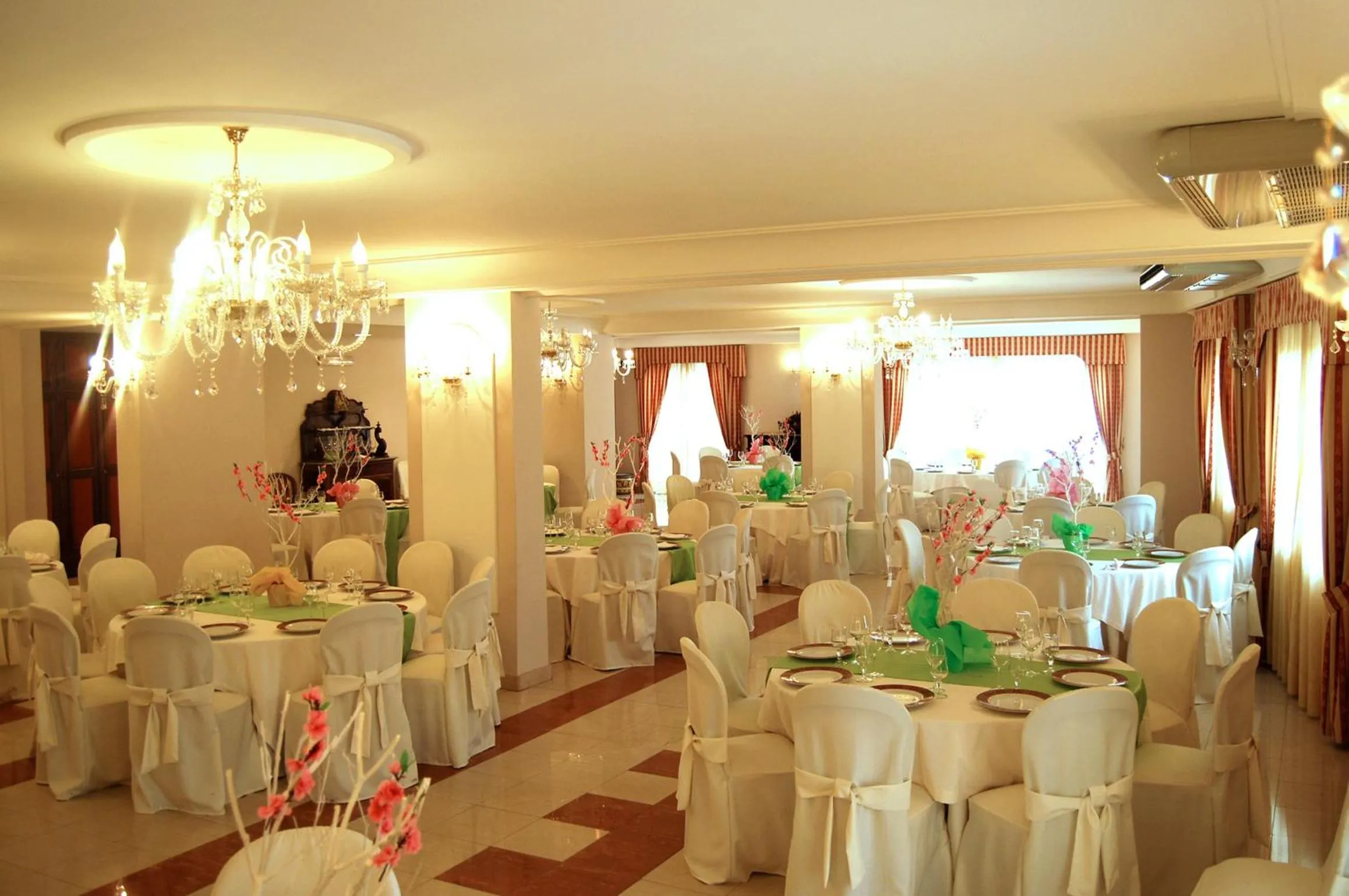 Restaurant/places to eat in Hotel Ristorante Donato