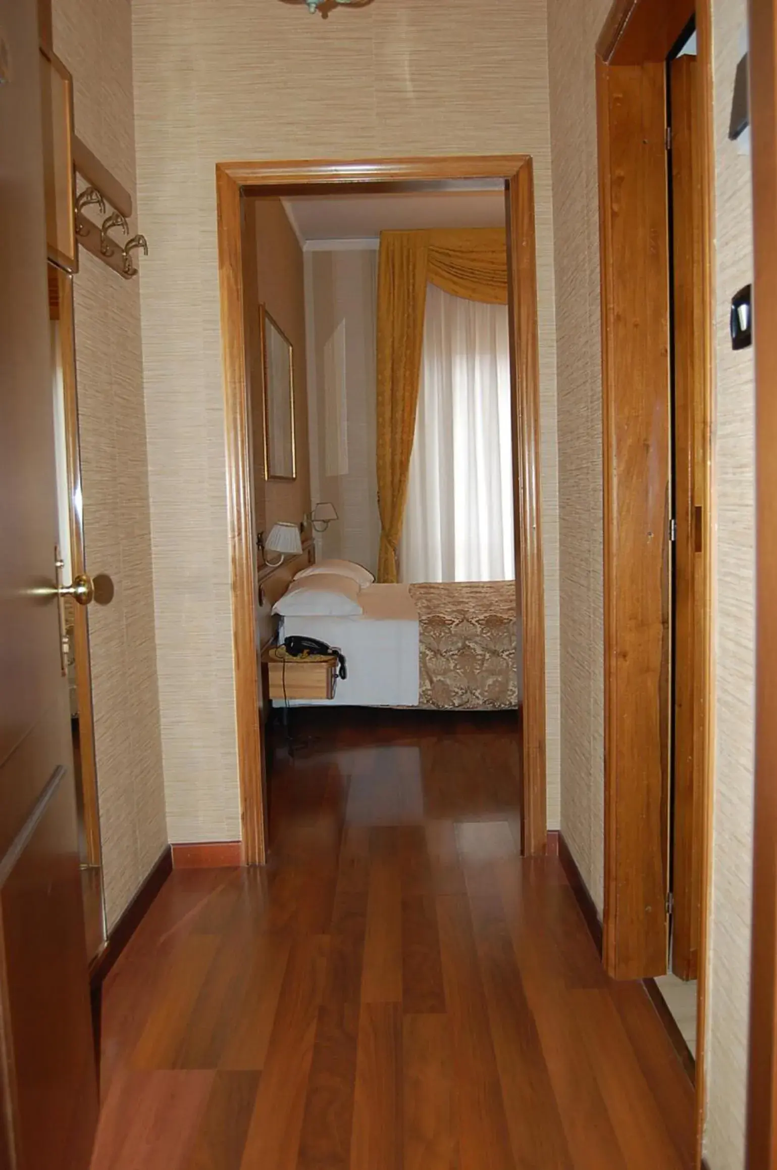 Seating area, Bed in Hotel Ristorante Donato Seating area, Bed in Hotel Ristorante Donato