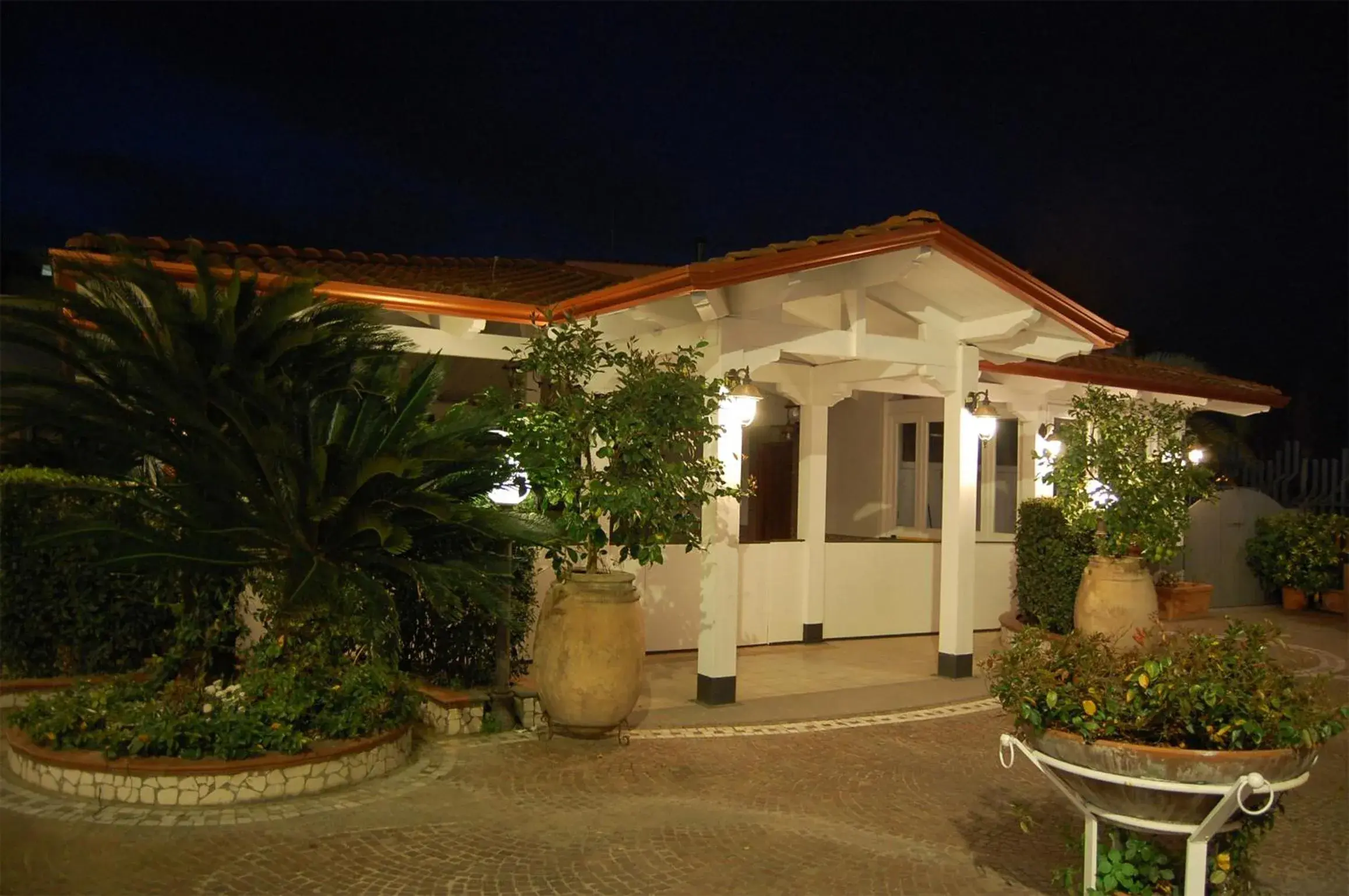 Garden view in Hotel Ristorante Donato Garden view in Hotel Ristorante Donato