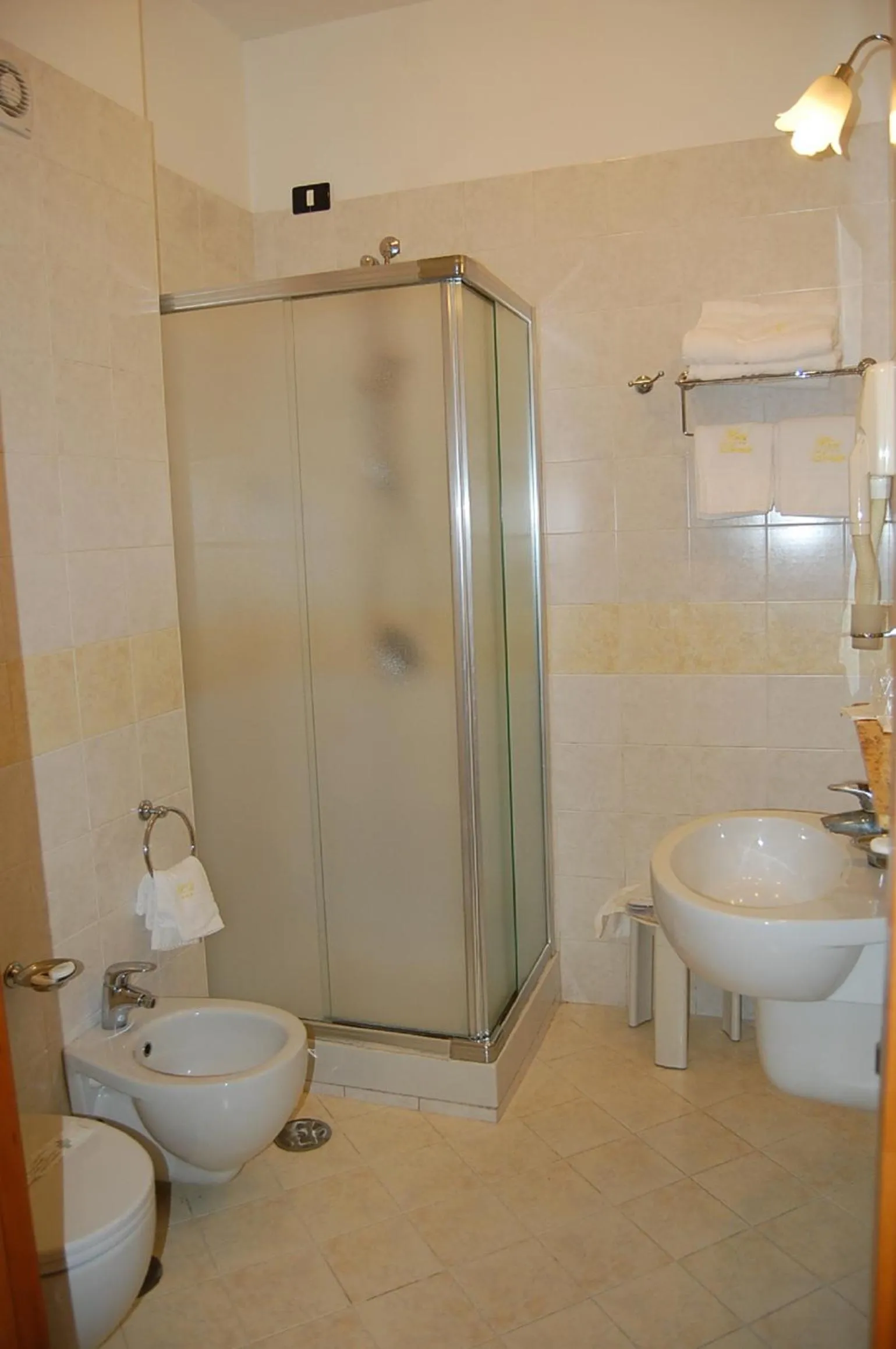 Shower in Hotel Ristorante Donato