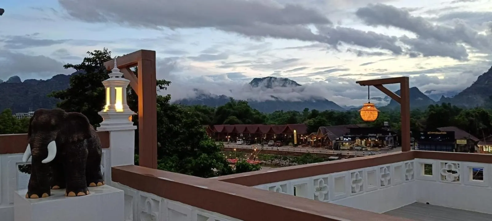 Nearby landmark in Phubarn VimarnVangvieng Resort
