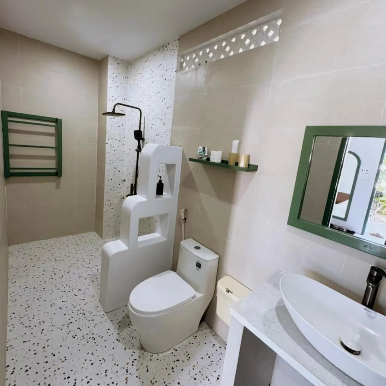 A House - homestay Mui Ne